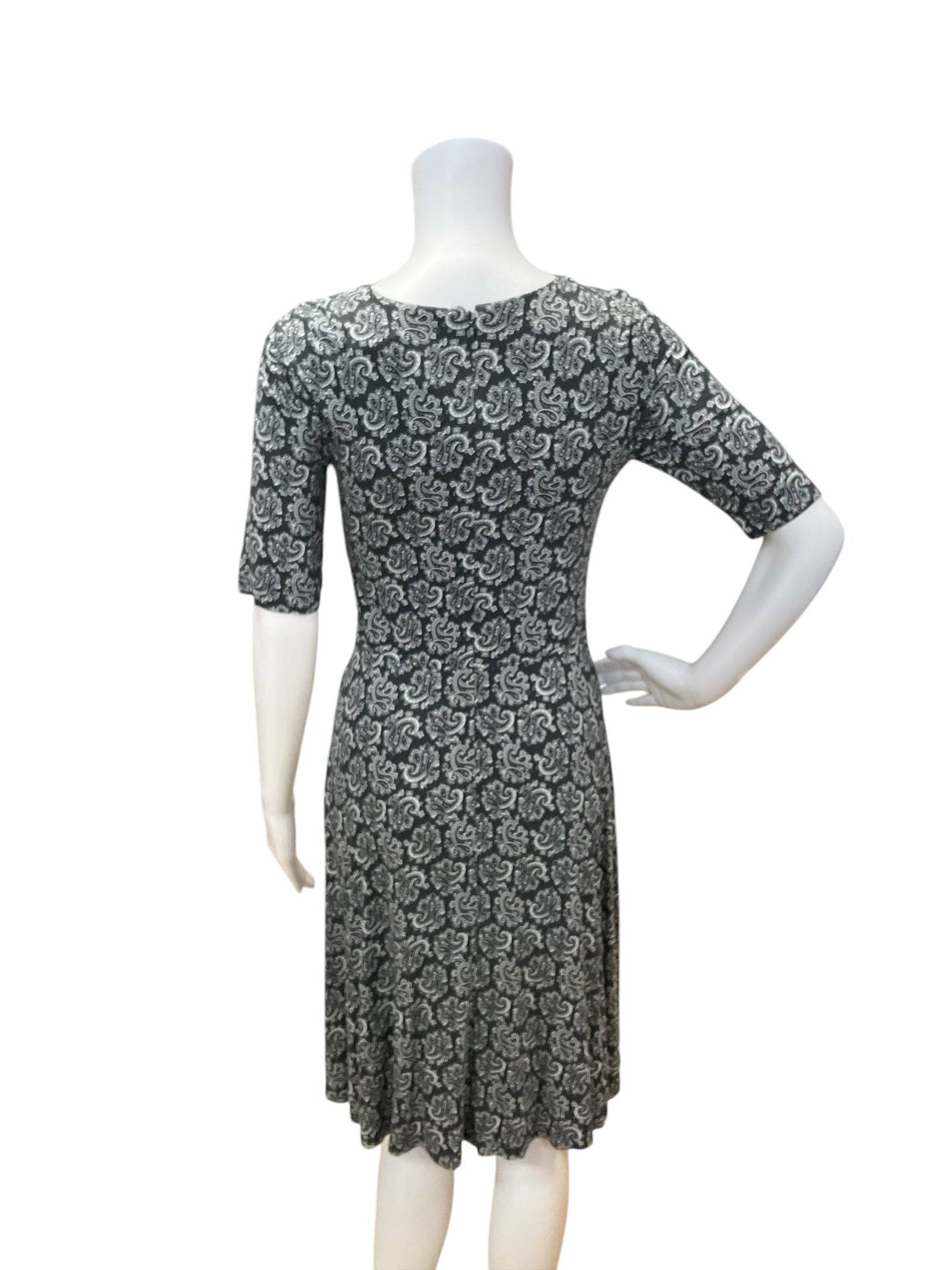 Loft Gray Paisley Print Pre-Owned Ladies Dress - Size XS - Margaret’s Fine Consignment
