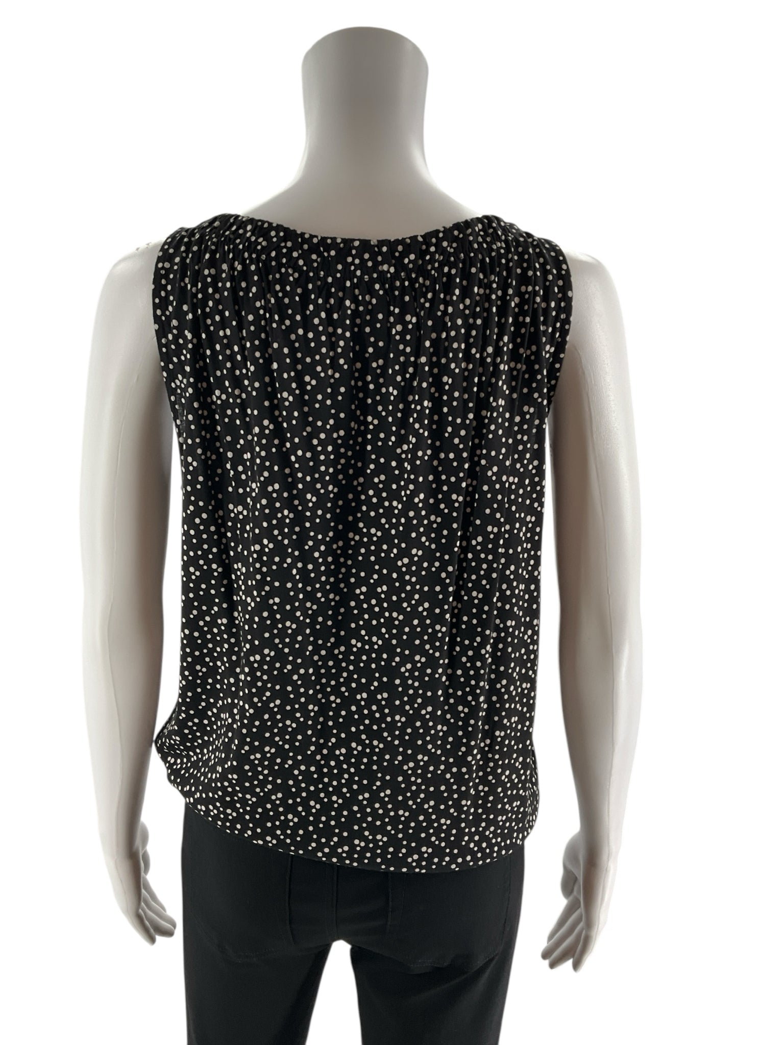 Loft Black/White Polka Dot Pre-Owned Ladies New with Tags Top - Size Small Petite