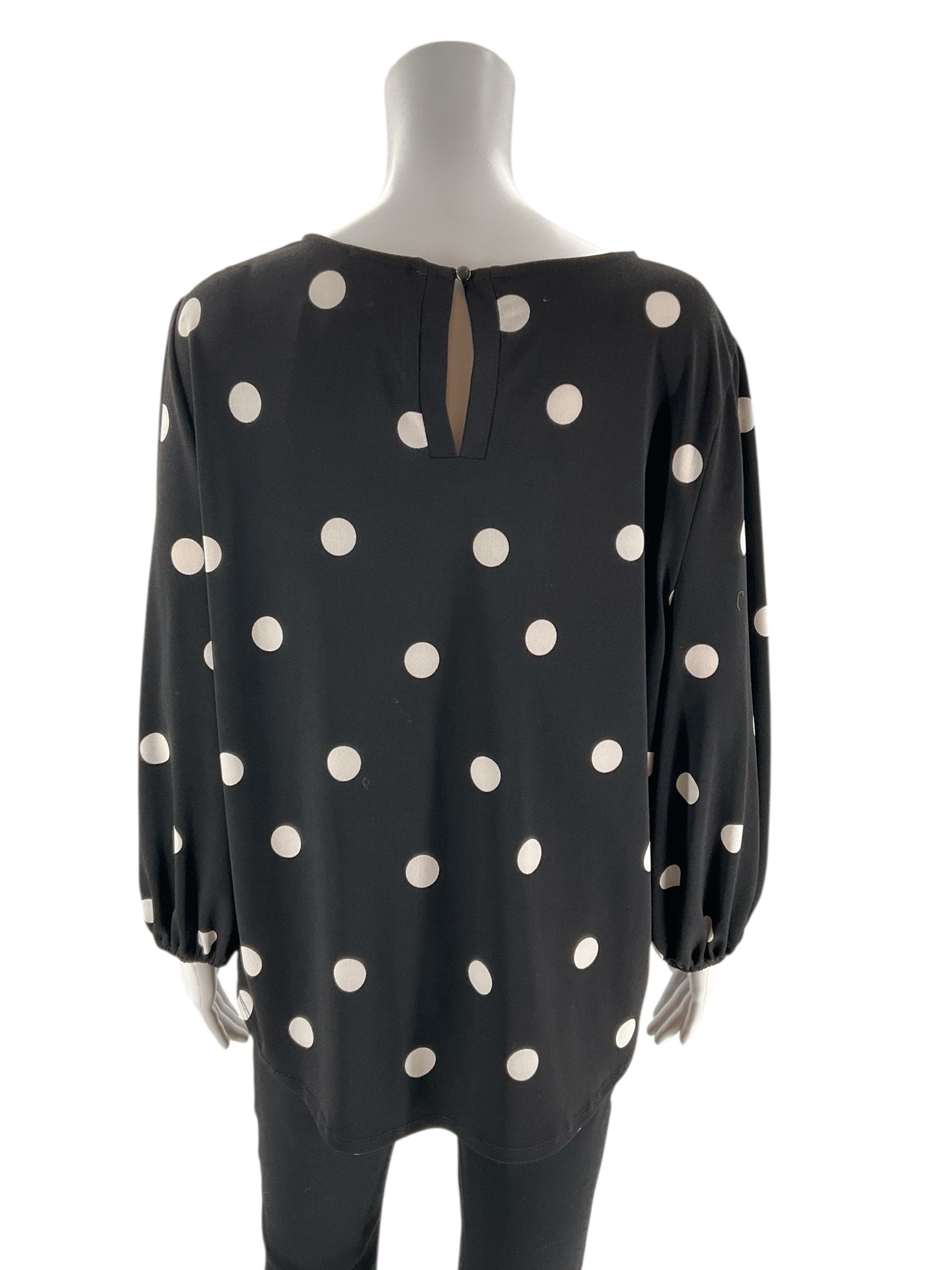Adrianna Papell black and white polka dot casual top in size XL, featuring a relaxed fit and short sleeves.