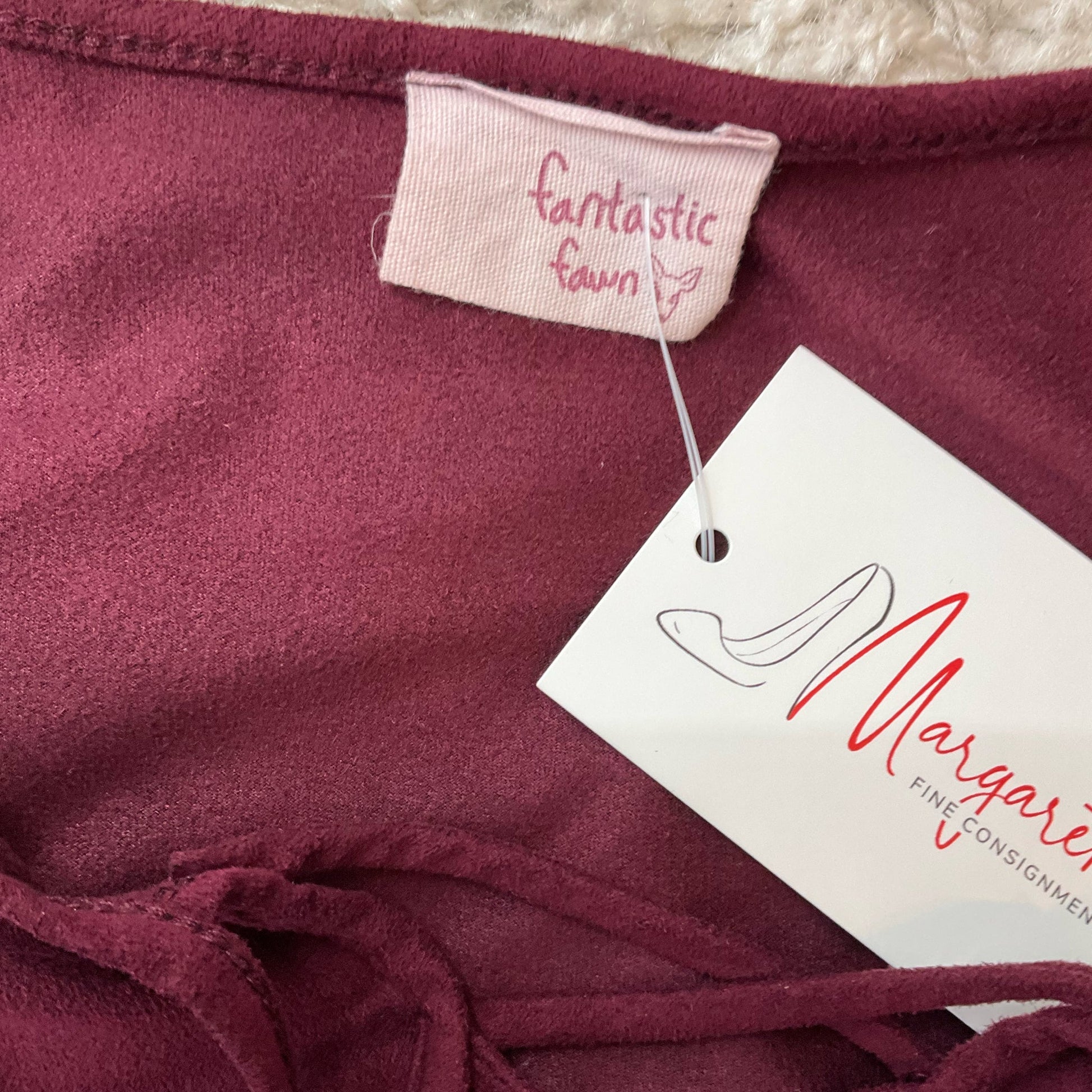 Fantastic Fawn Maroon Solid Pre-Owned Ladies Top - Size Large