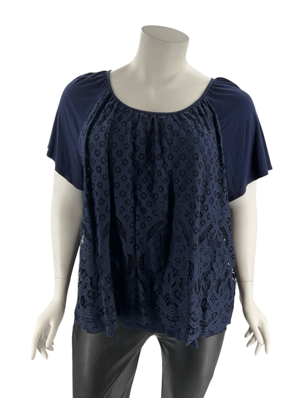 Cable & Gauge Navy Lace Pre-Owned Ladies Casual Top -  Size 3X