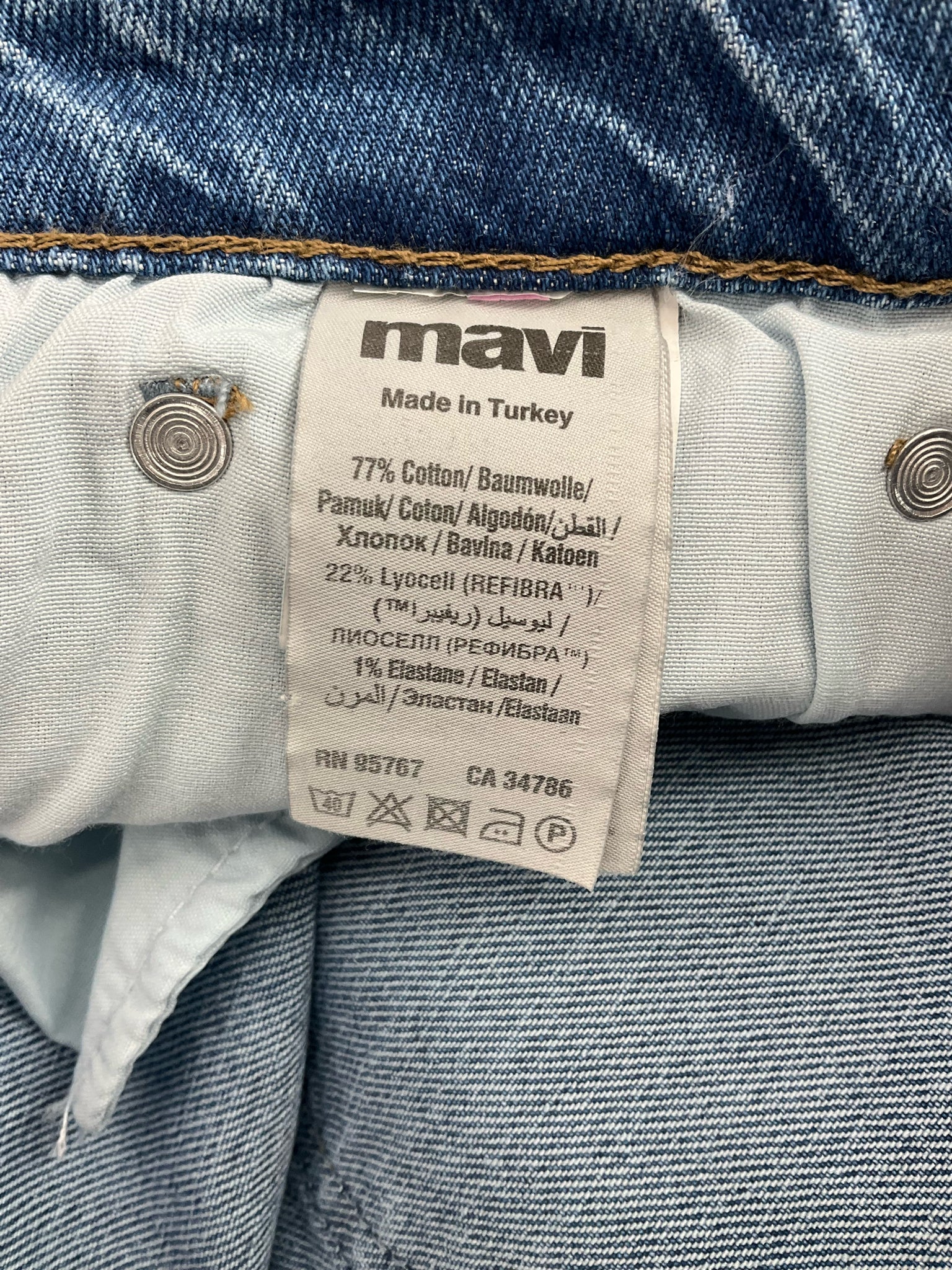 Mavi - Blue Solid New With Tags Pre-Owned Ladies Jeans - Size 4
