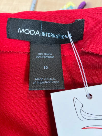 Moda International Solid Red Ladies Pre-Owned Dress - Size 10
