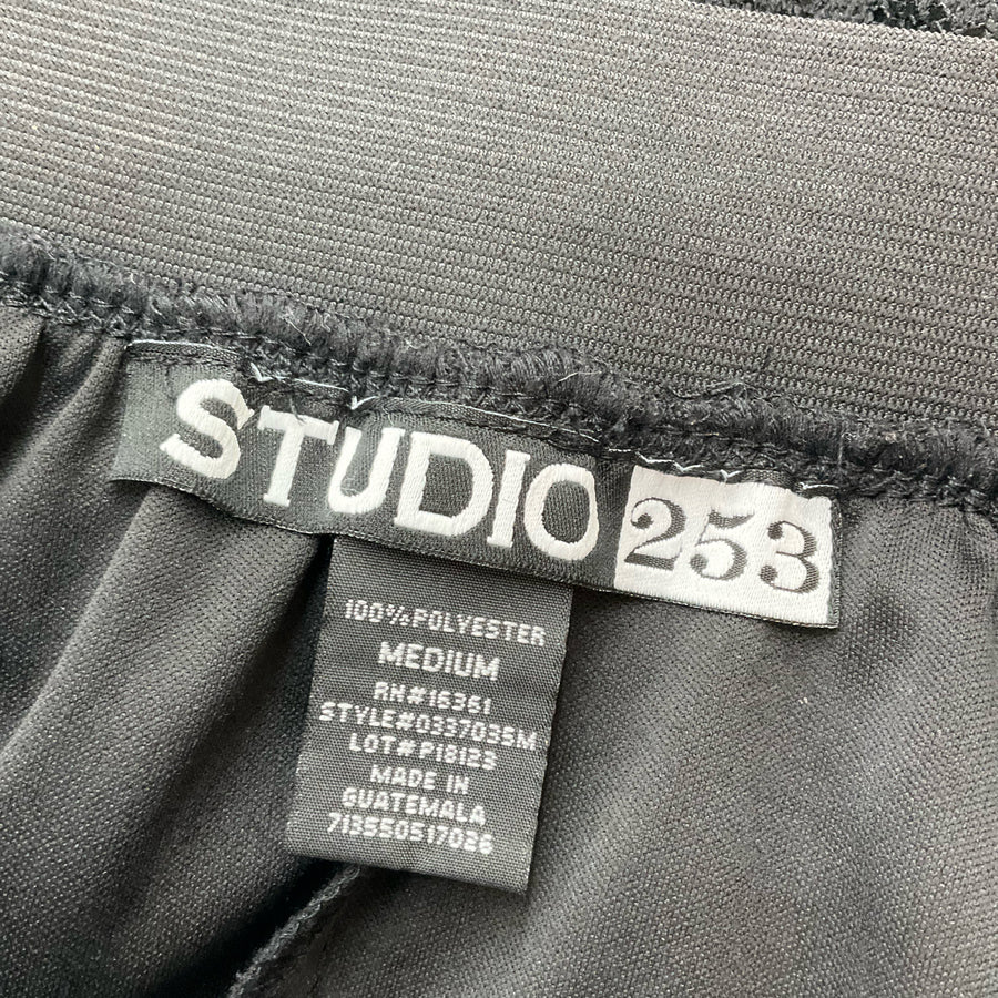 Studio 253 Black Lace Pre-Owned Ladies Skirt - Size Medium