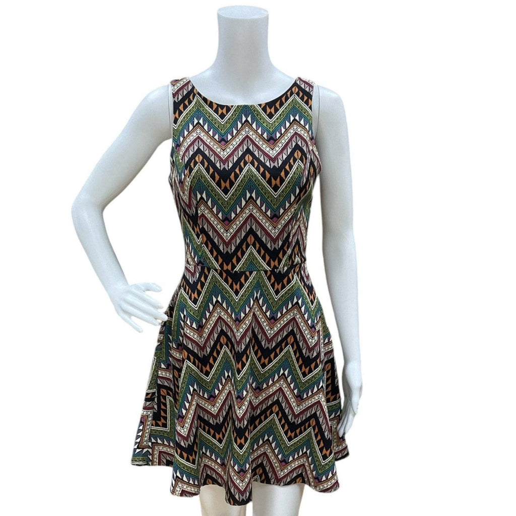 Lush Navy/Multi Chevron Ladies Pre-Owned Dress - Size Small - Margaret’s Fine Consignment
