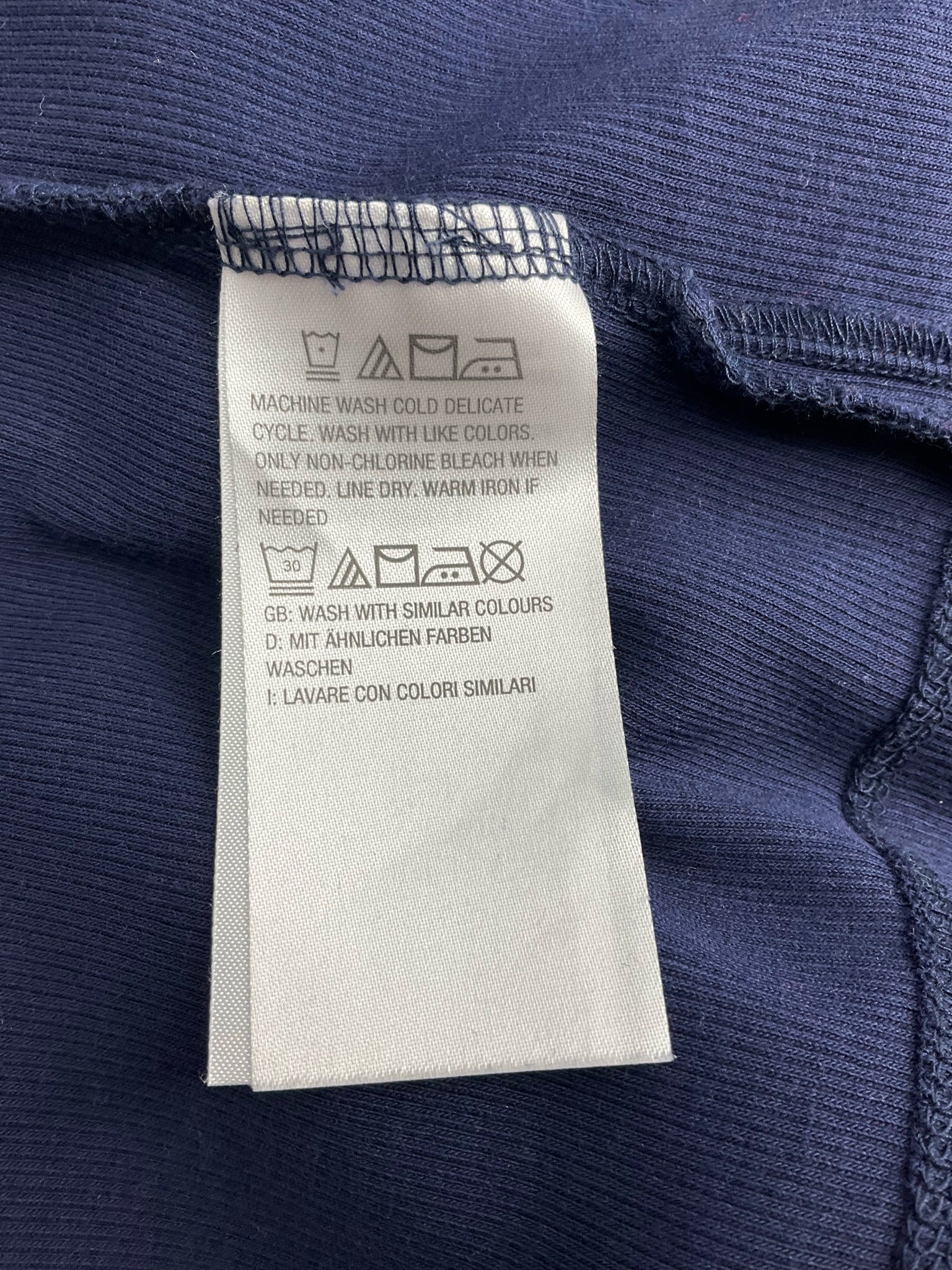 Isaac Mizrahi - Navy Solid Pre-Owned Ladies Casual Top - Size Large