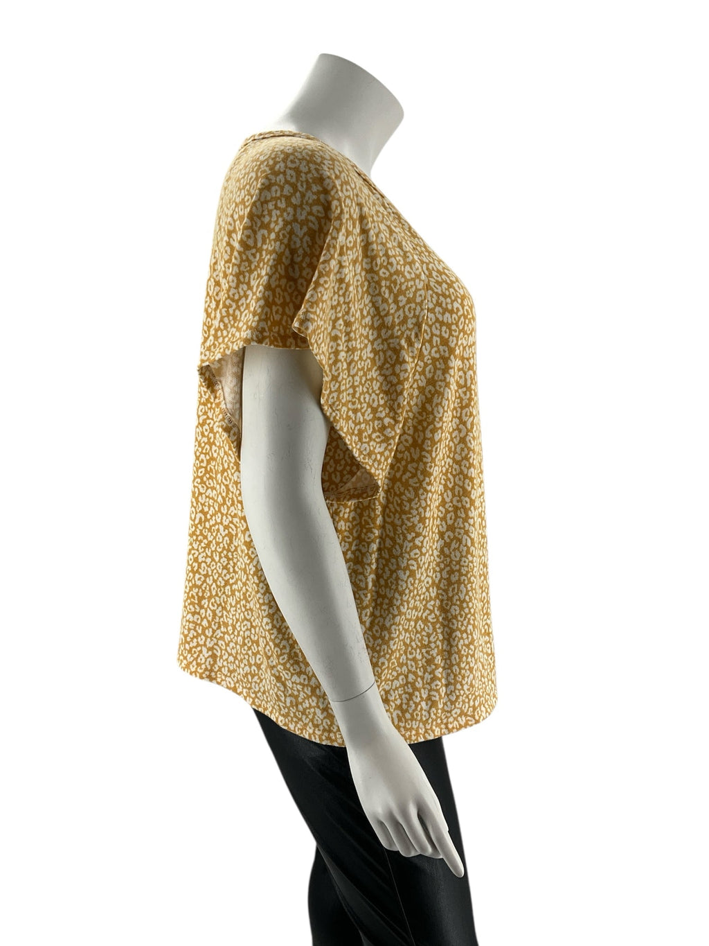 Andree Yellow Animal Pre-Owned Ladies Casual Top -  Size 3X