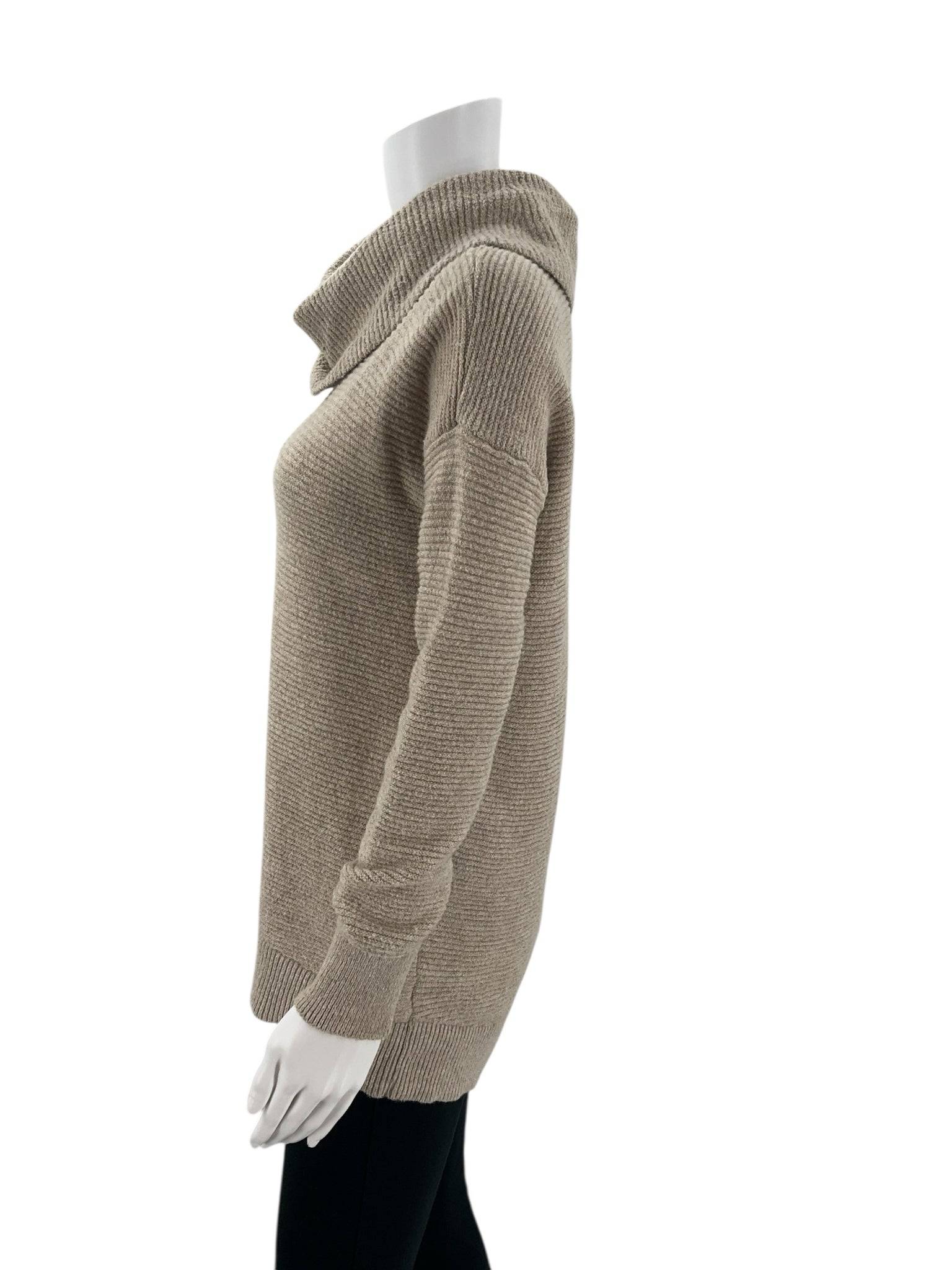 Loft Oatmeal Ribbed Pre-Owned Ladies Top - Size Medium Petite - Margaret’s Fine Consignment
