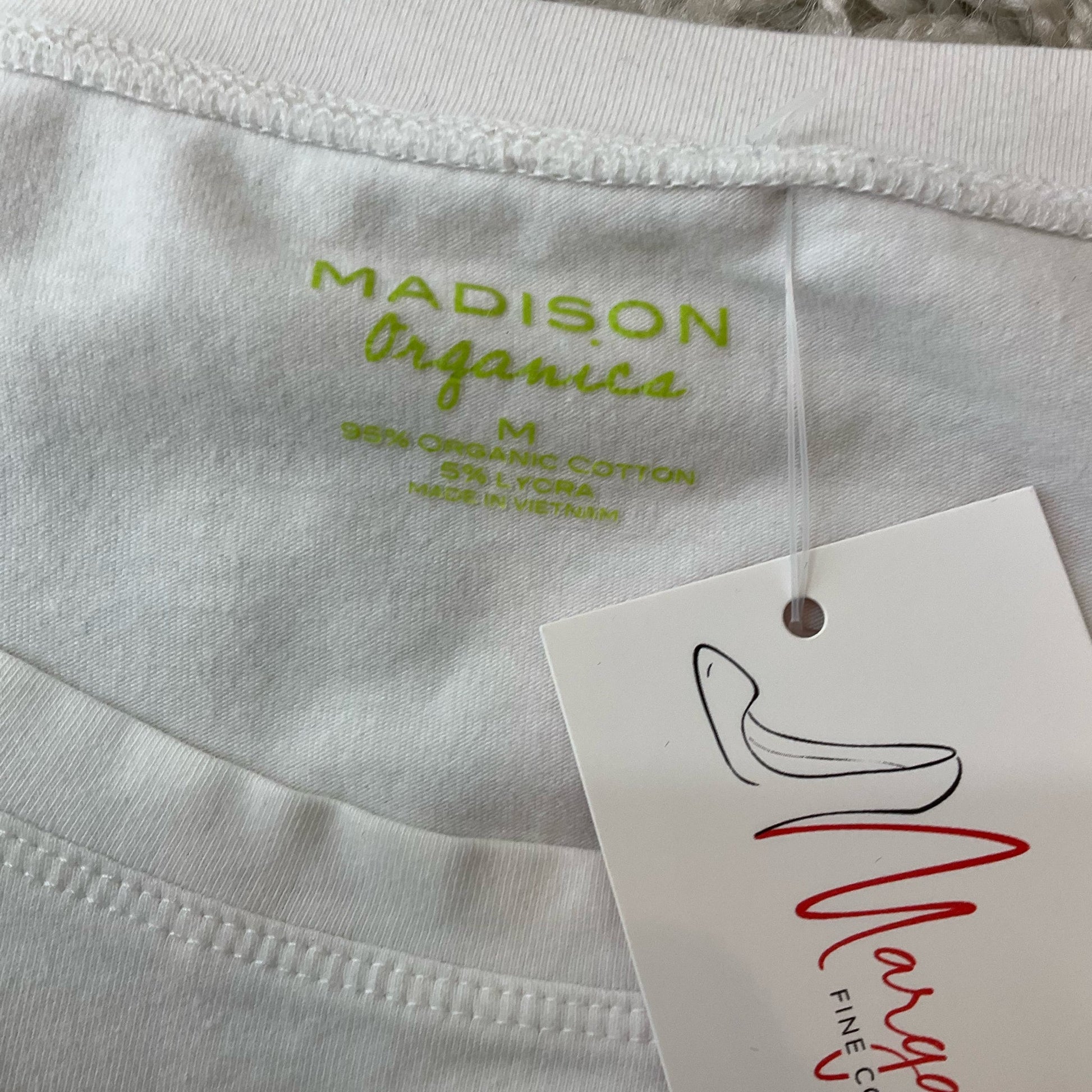 Madison White Solid Pre-Owned Ladies Top - Size Large