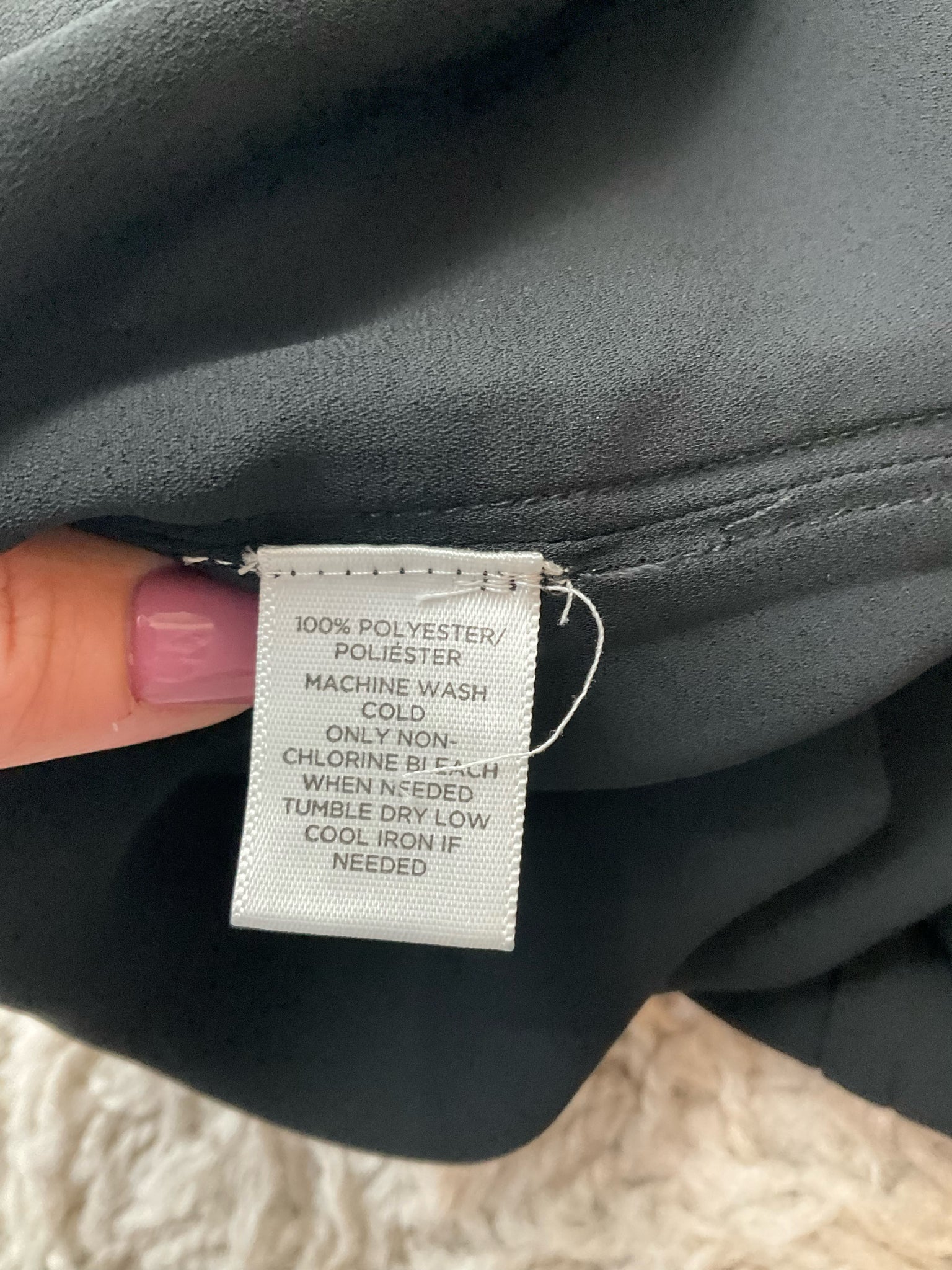 Loft Black Solid Pre-Owned Ladies Top - Size Small Petite