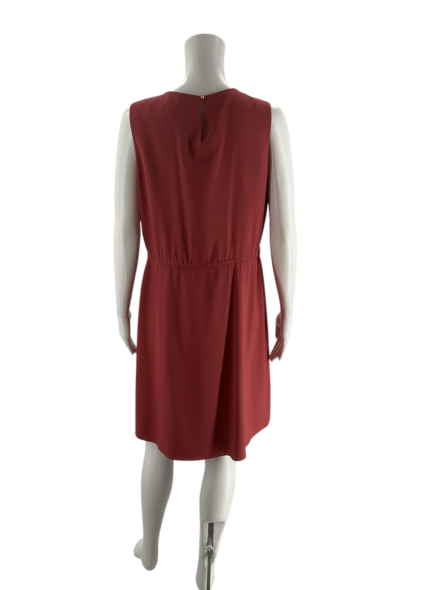 Tahari Arthur S. Levine Mauve Pre-Owned Ladies Dress - Size 8