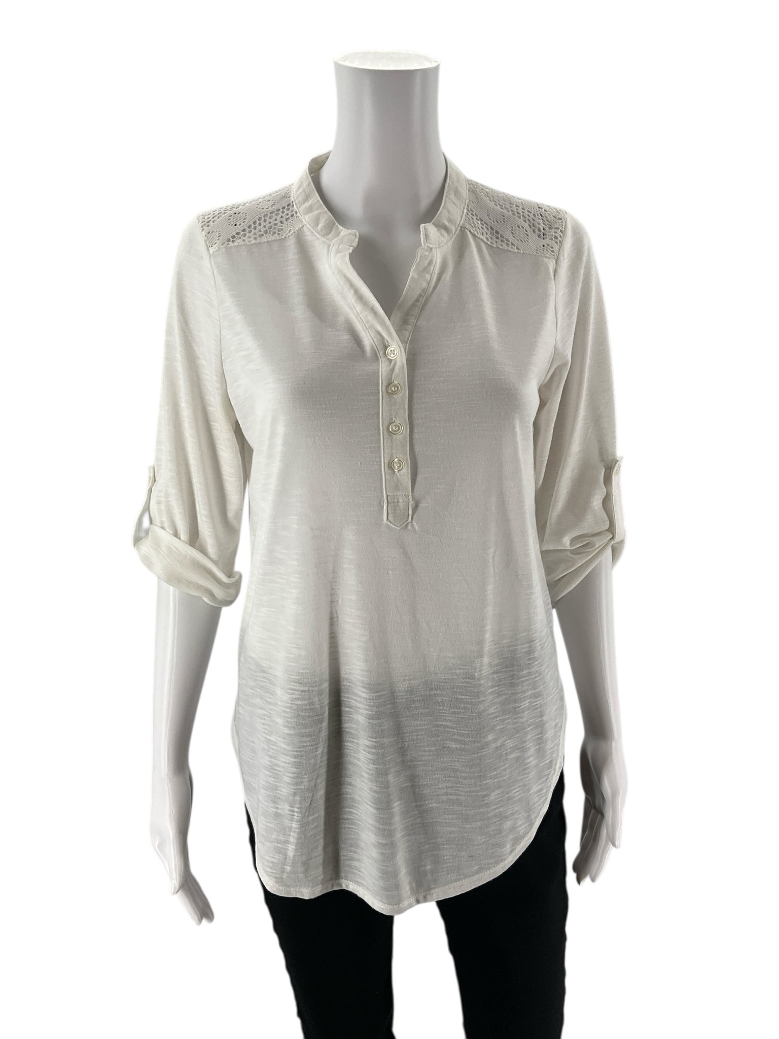 Almost Famous - White Lace Pre-Owned Ladies Casual Top - Size M