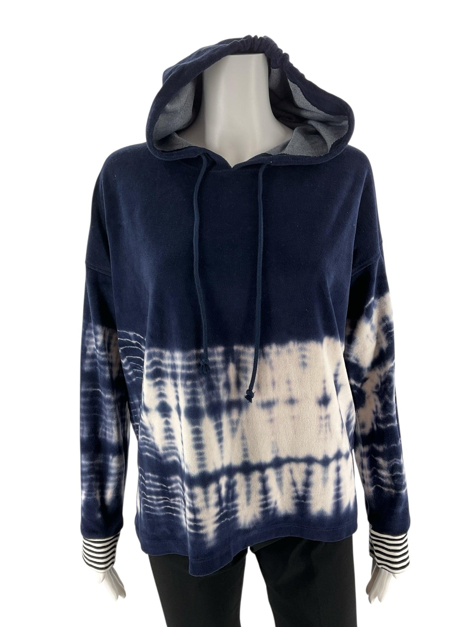 Navy and white tie-dye Splendid hoodie, casual pullover for ladies, size small, perfect for loungewear or coastal outings.