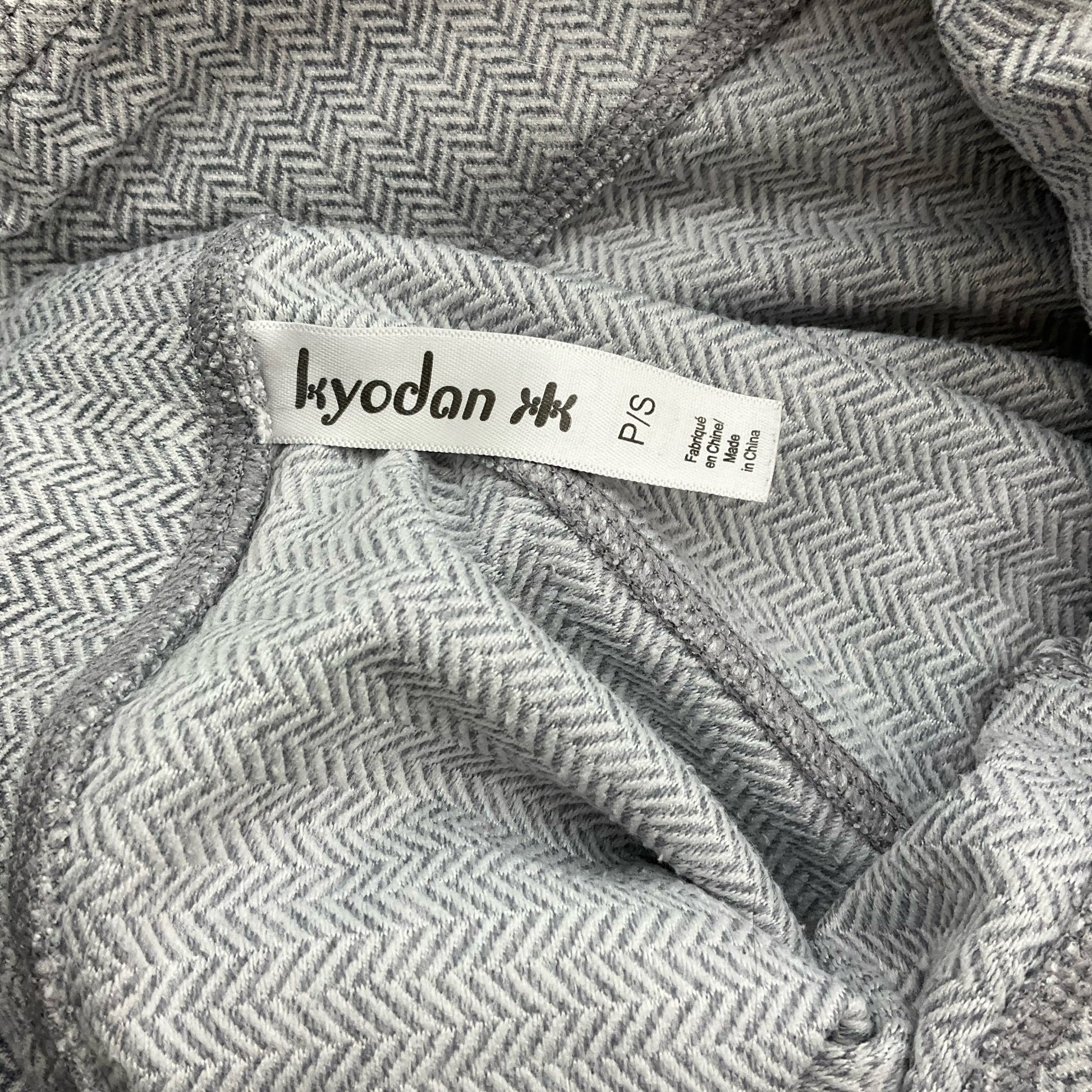 Kyodan Gray Print Pre-Owned Ladies Pants - Size Petite Small