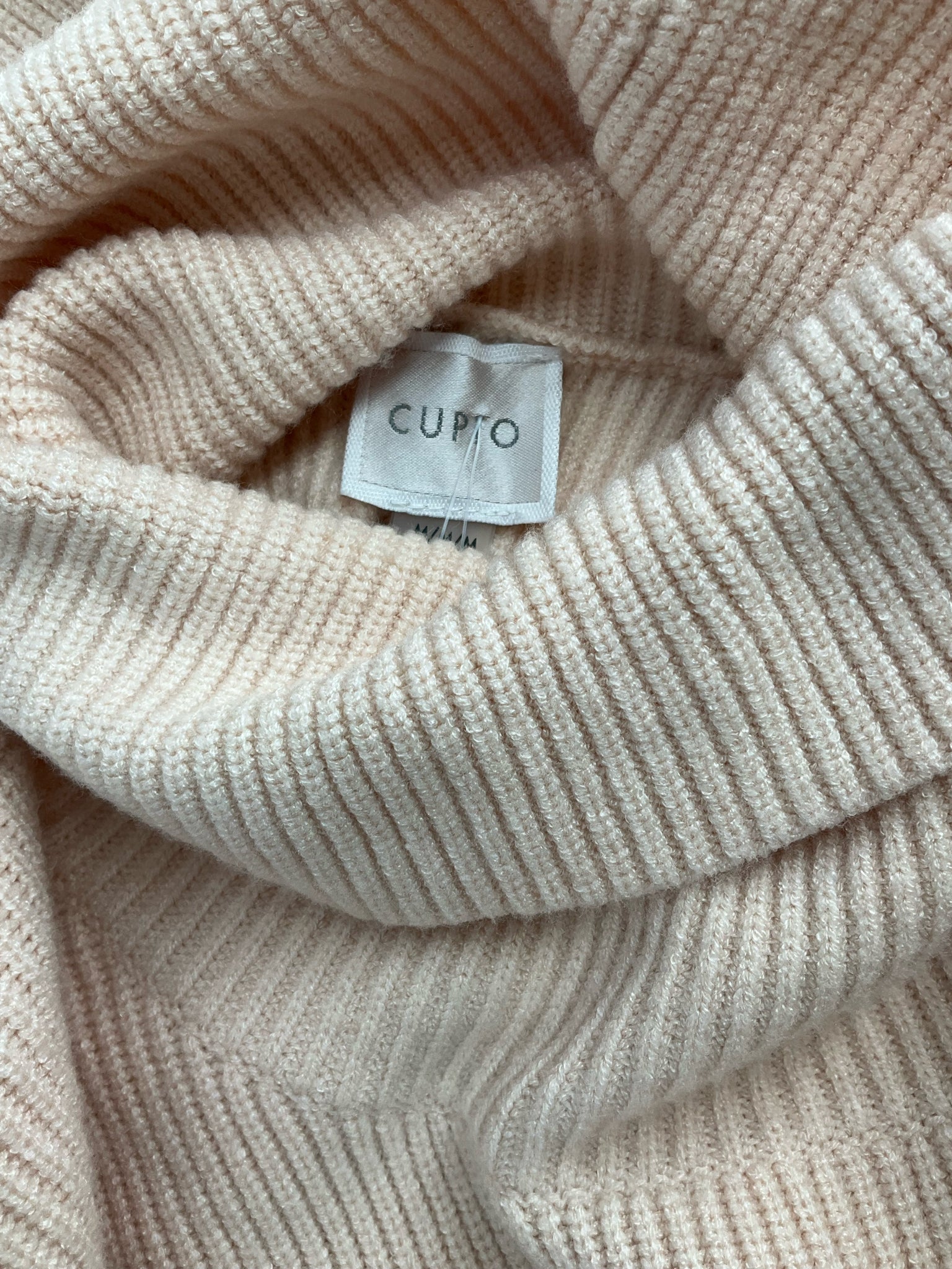 Cupio -  Peach Solid Pre-Owned Ladies Casual Top - Size Medium