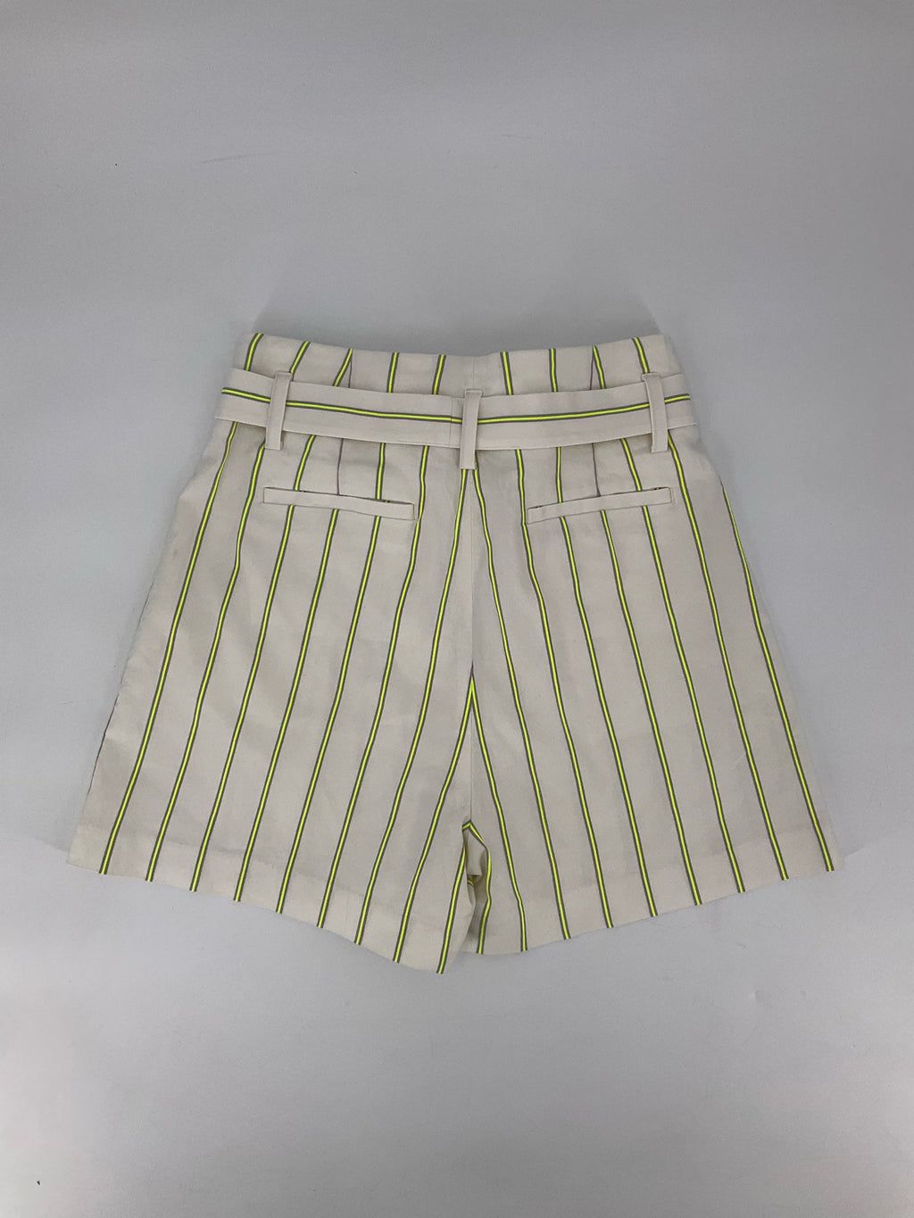 Banana Republic Off White/Yellow Stripe Pre-Owned Ladies Shorts - Size 6