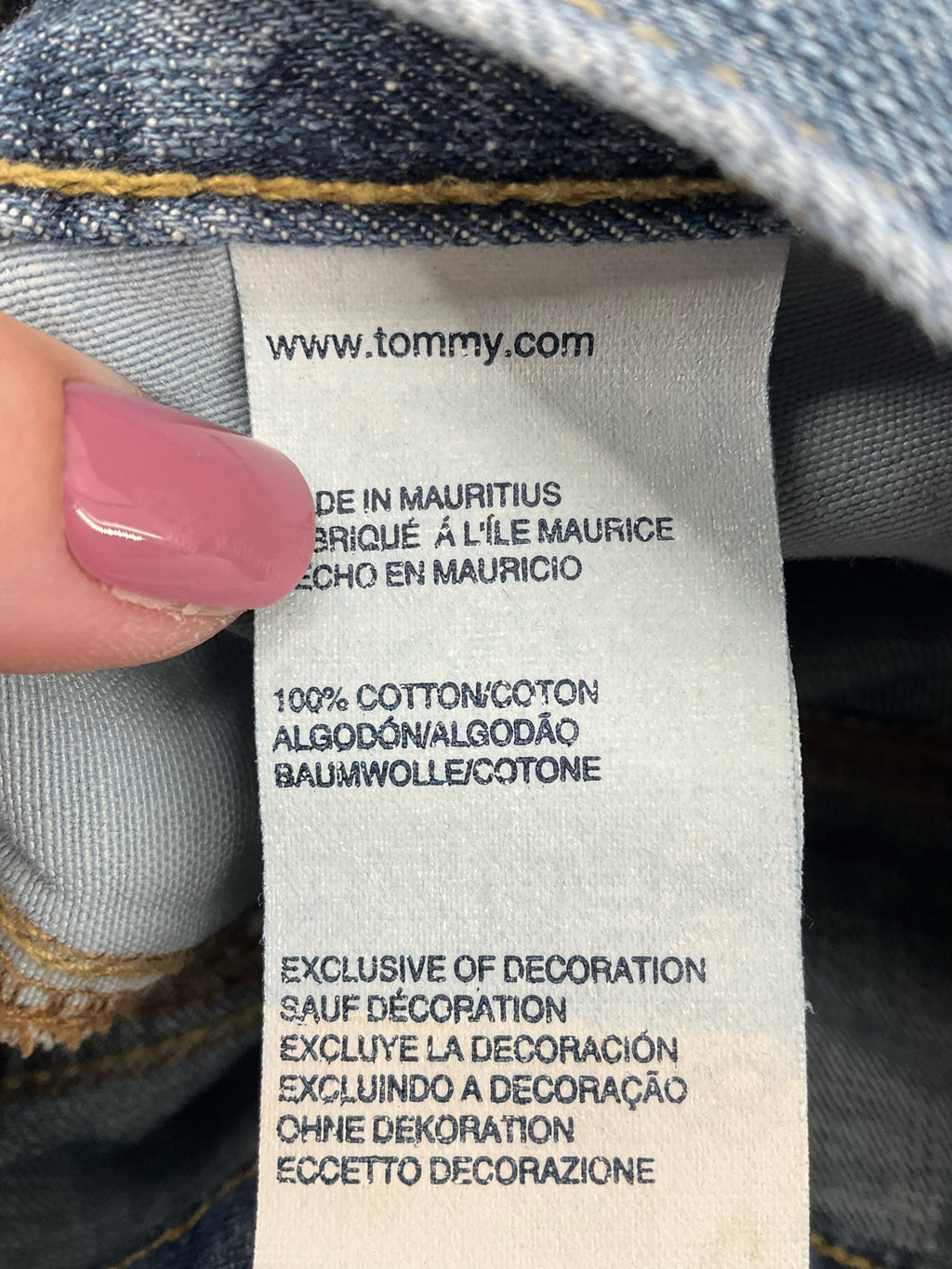 Tommy Hilfiger Blue Solid Pre-Owned Ladies Shorts - Size 12