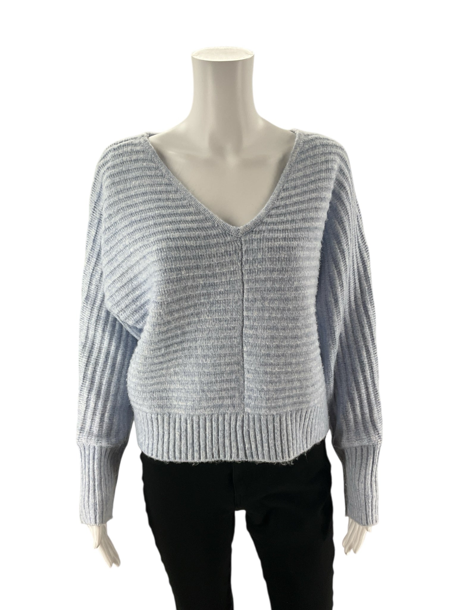 Sincerely Jules - Blue Solid Pre-Owned Ladies Casual Top - Size Medium