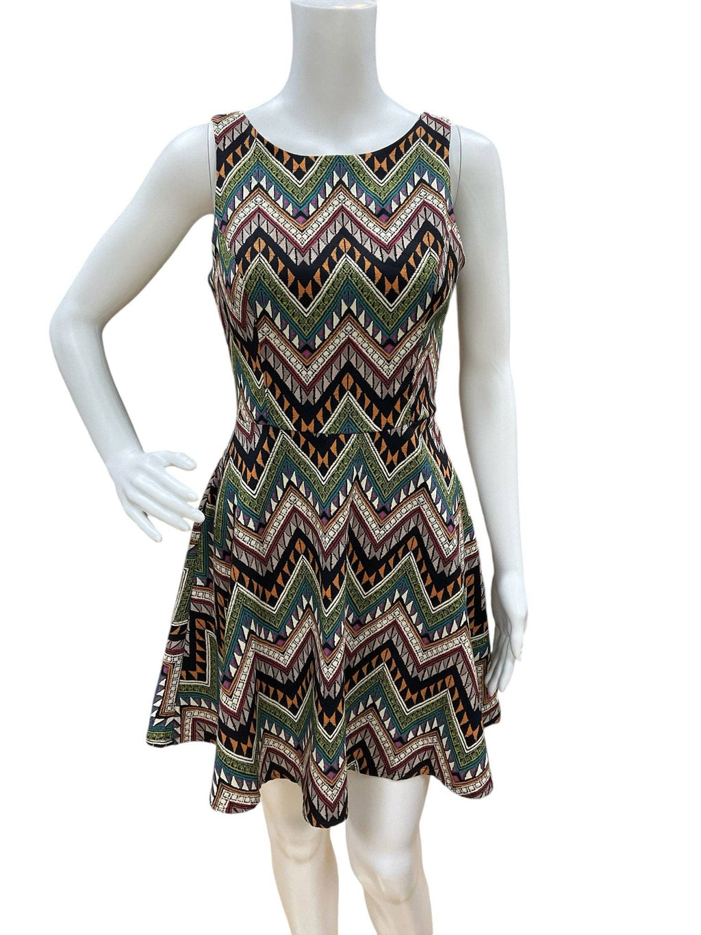 Lush Navy/Multi Chevron Ladies Pre-Owned Dress - Size Small - Margaret’s Fine Consignment