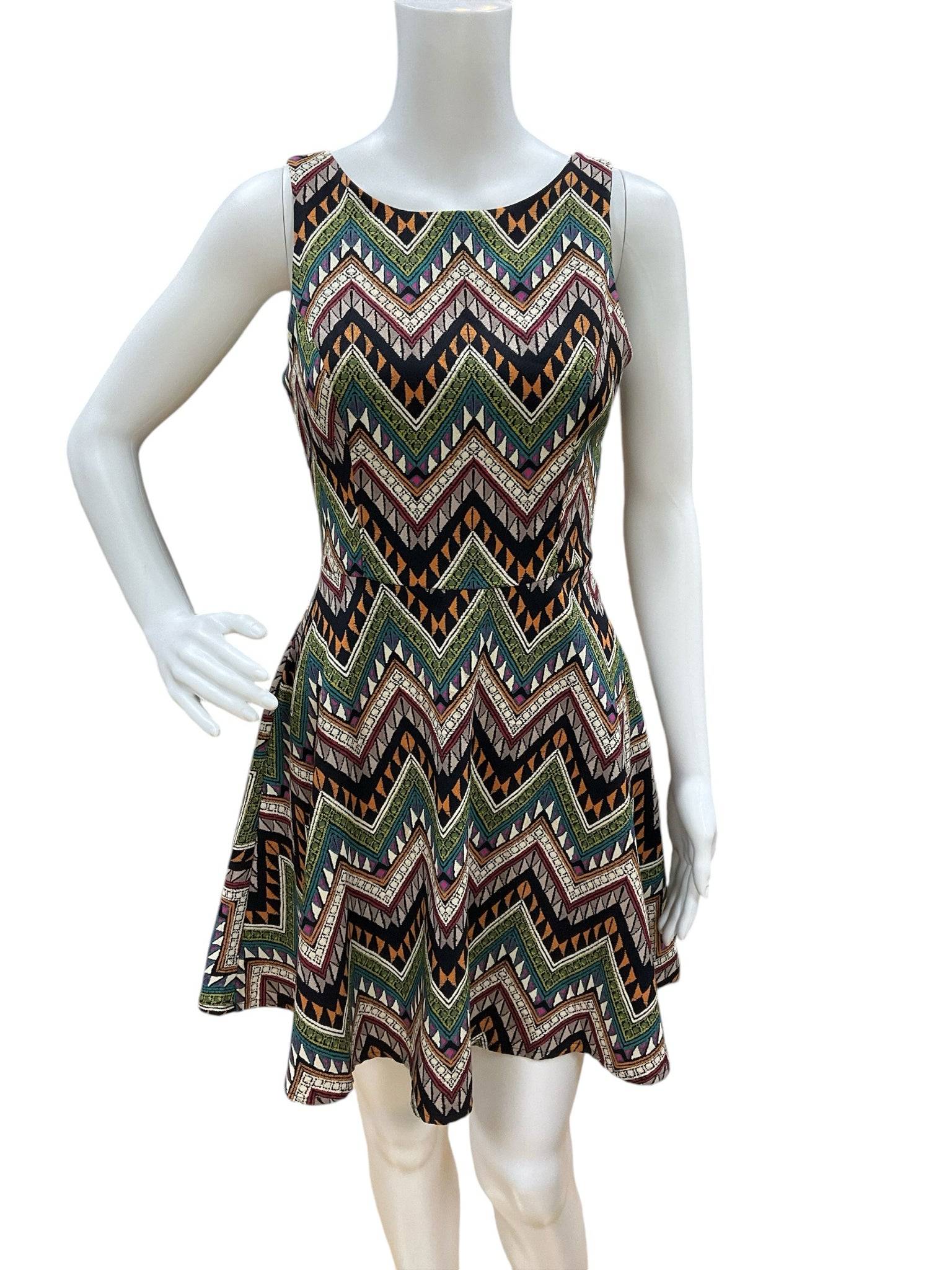 Lush Navy/Multi Chevron Ladies Pre-Owned Dress - Size Small - Margaret’s Fine Consignment