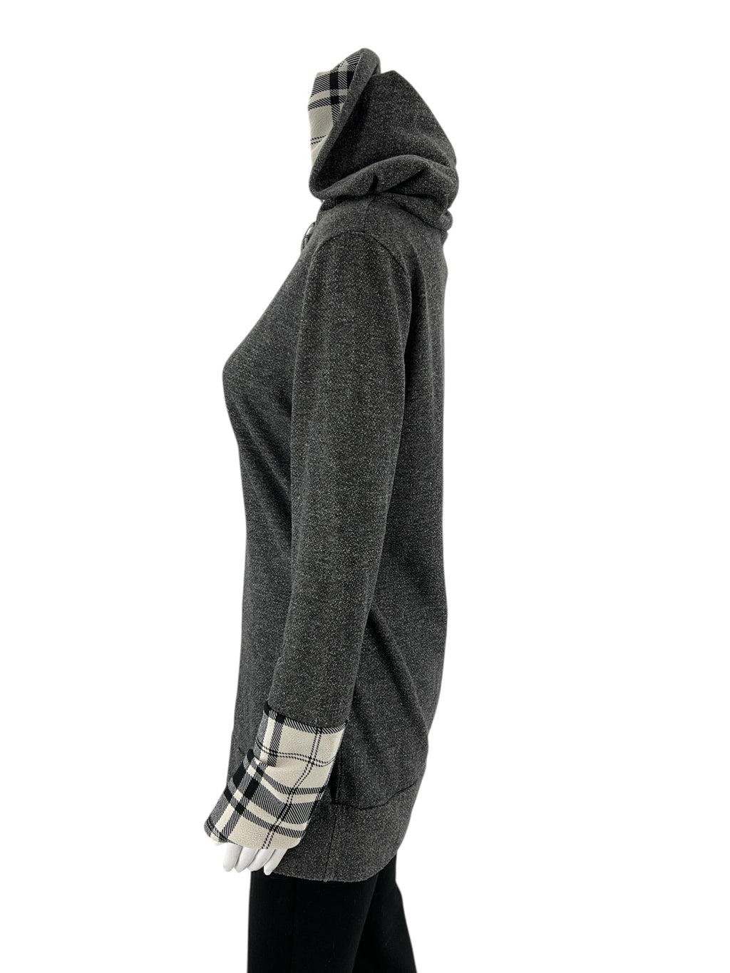 Twenty Second - heather gray Plaid Pre-Owned Ladies Casual Top - Size M