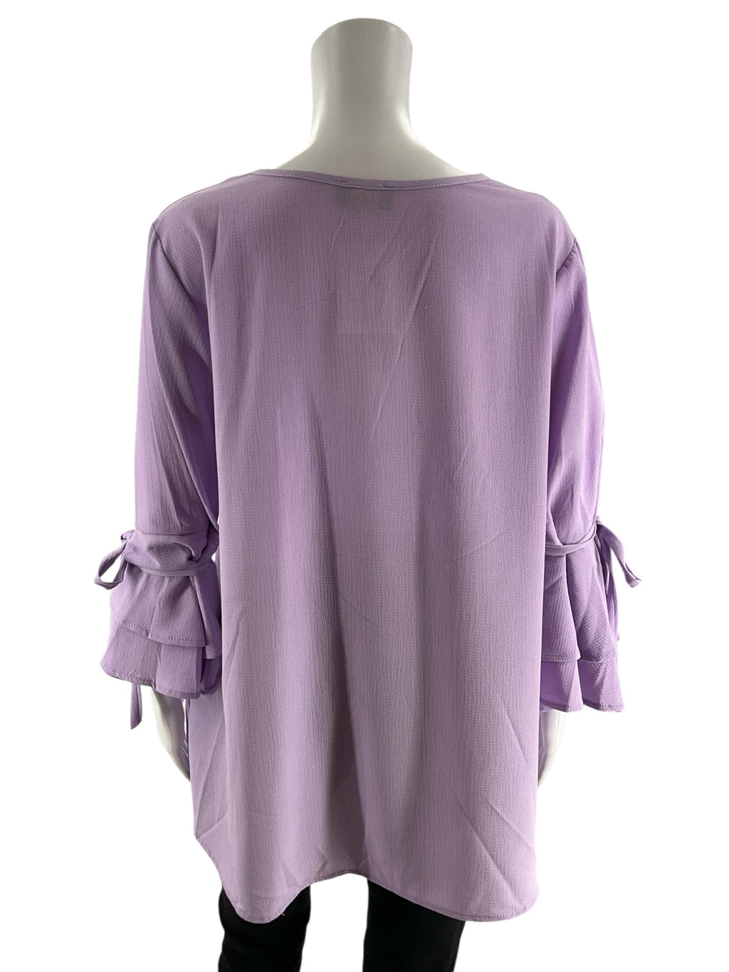 LTX Lavender Solid Pre-Owned Ladies Top in size large, featuring a bohemian, feminine casual tunic style.