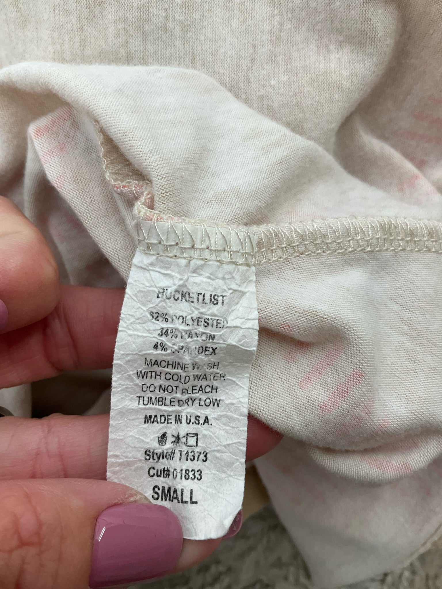 Pre-owned Bucket List ladies' top in tan and pink print, dolman sleeve, boat neck, relaxed fit, size small.