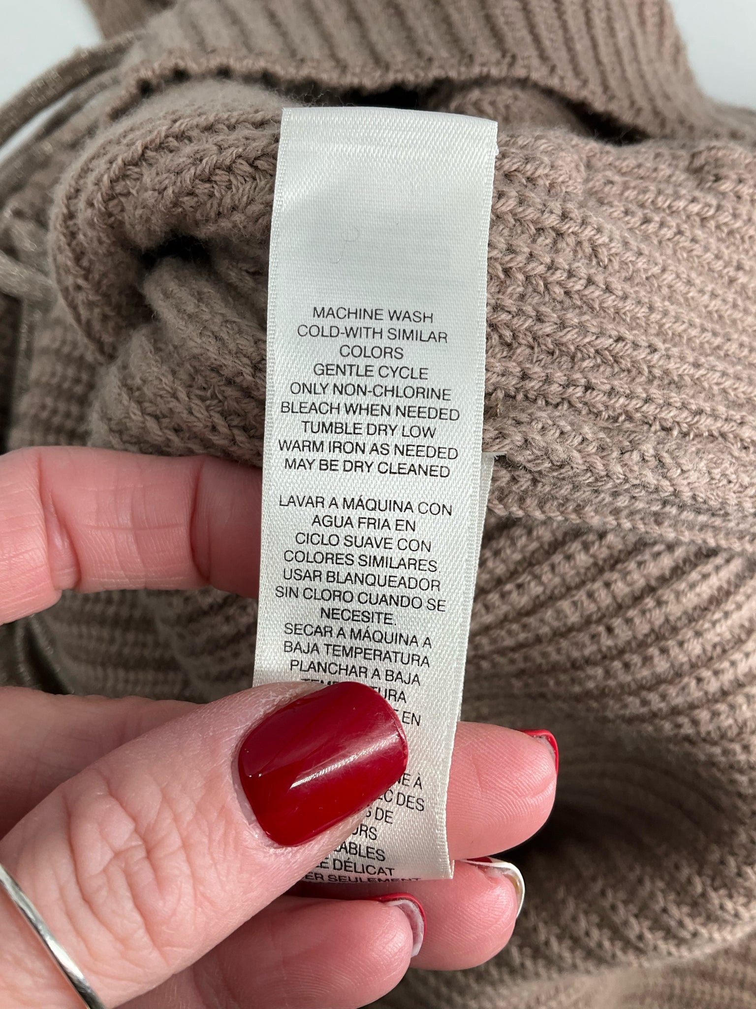 Chico - Taupe Solid Pre-Owned Ladies Casual Top - Size Medium