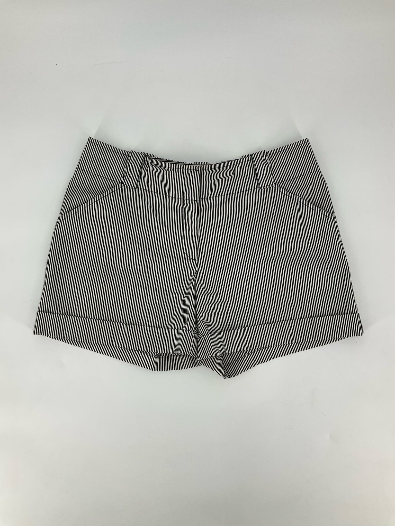 White House Black Market White/Blue Stripe Pre-Owned Ladies Shorts - Size 8