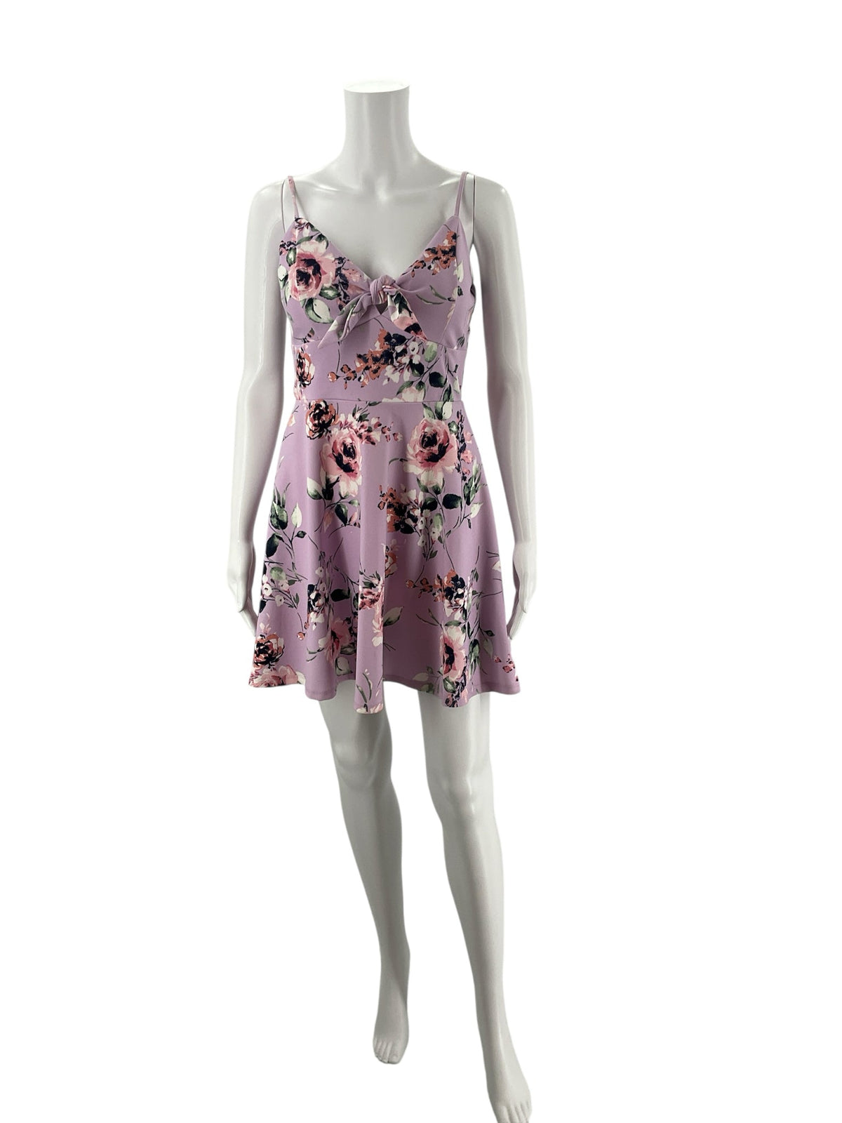 Trixxi Lavender Floral Pre-Owned Ladies New with Tags Dress - Size Medium