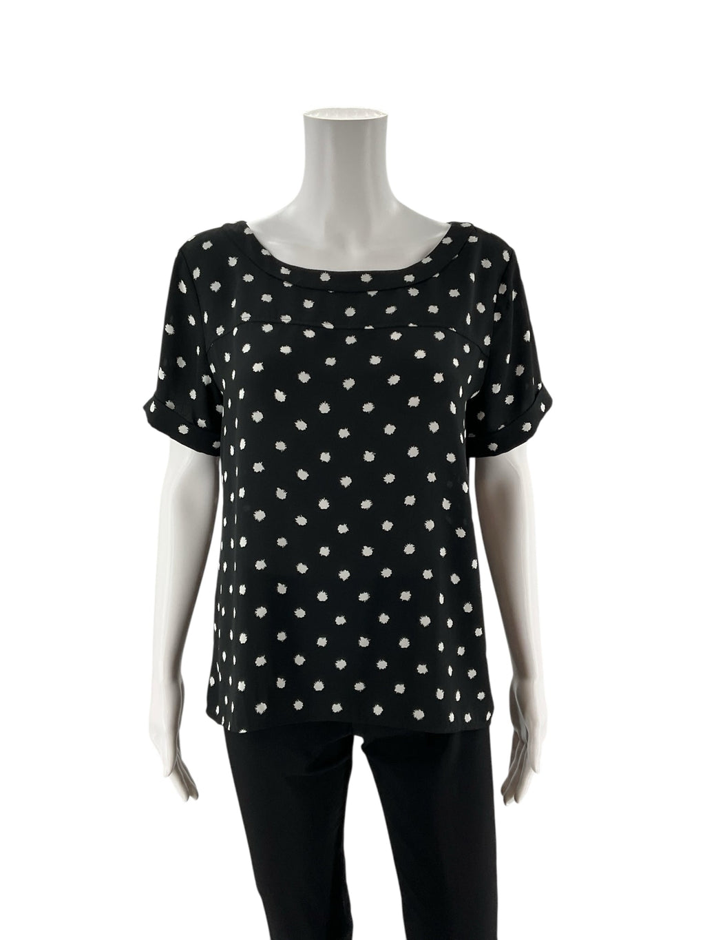 Ann Taylor LOFT black and white polka dot pre-owned ladies top, boatneck, A-line, high-low hem, size small.