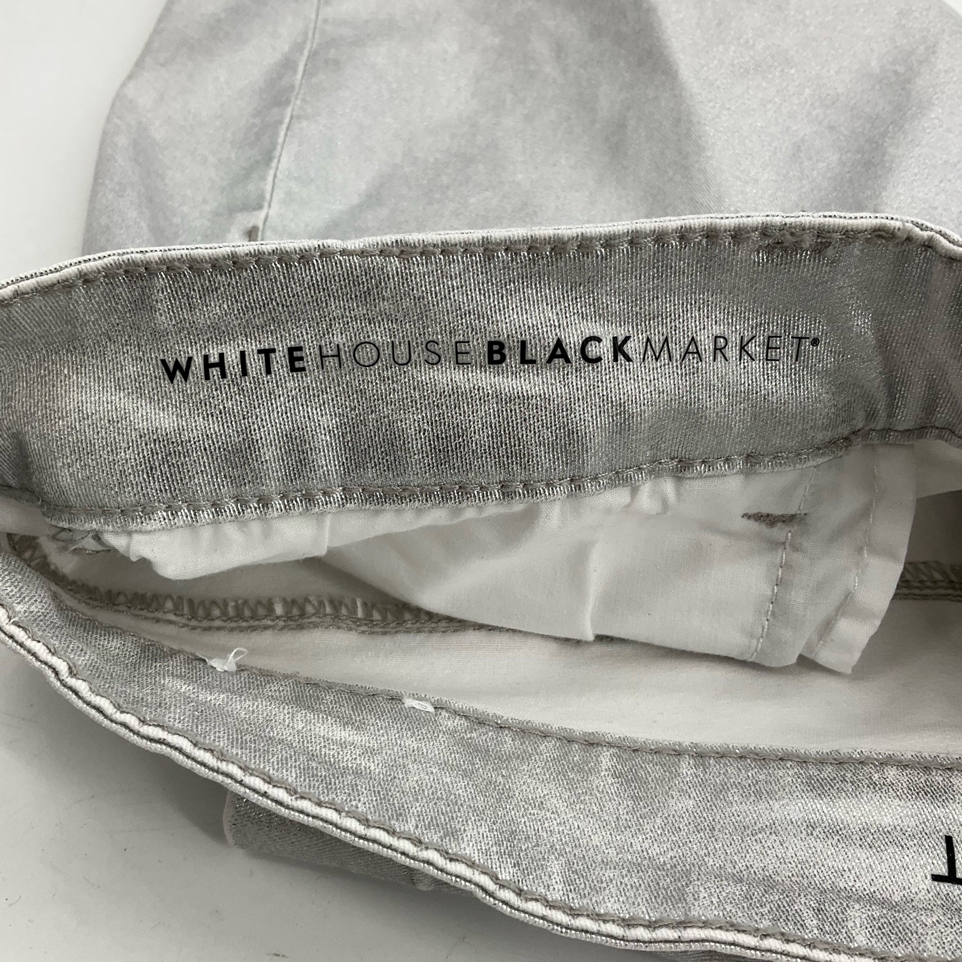 White House Black Market Silver Pre-Owned Ladies Shorts - Size 8