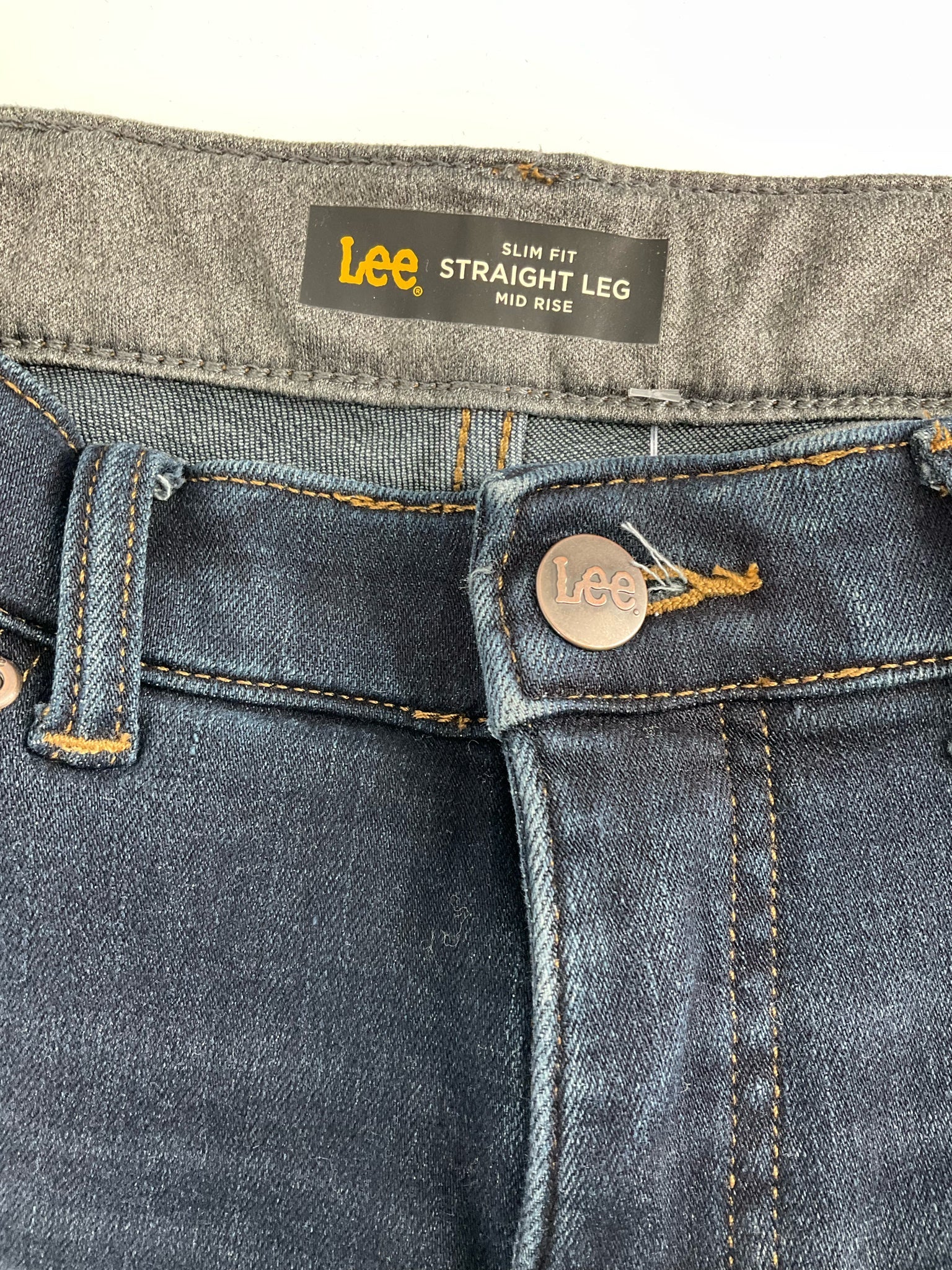 Lee - Dark Blue Solid Pre-Owned Ladies Jeans-Size 8 Short