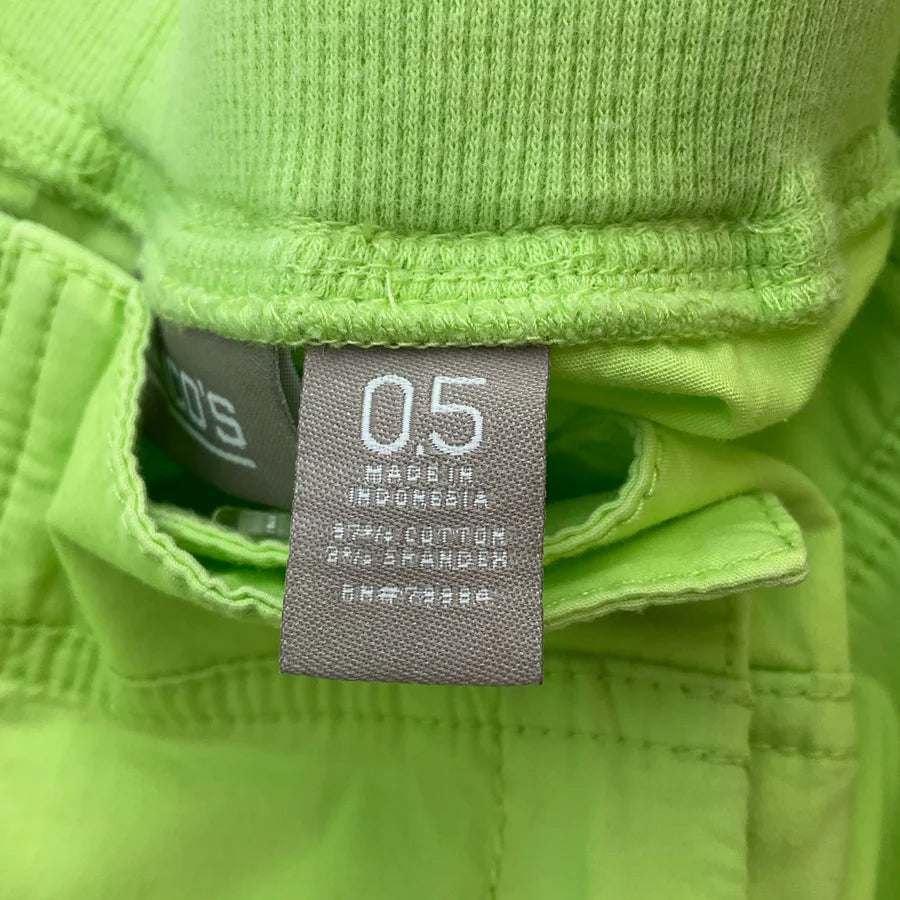 Chico's Lime Green Solid Pre-Owned Ladies Capri Pants - Size 6