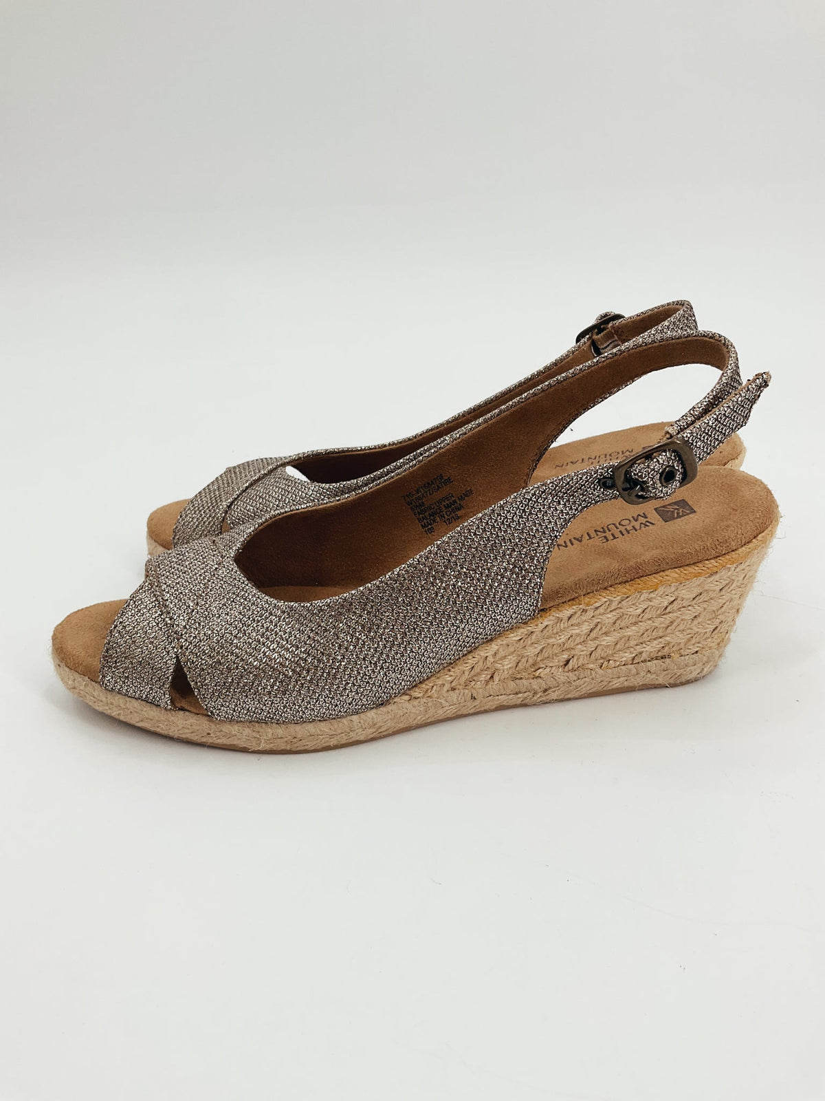 White Mountain Gold Sparkle Pre-Owned Ladies Sandals - Size 8.5