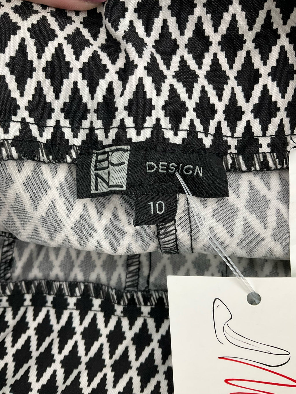 Bcnl Design Black/White Diamond Shorts -  Size 10