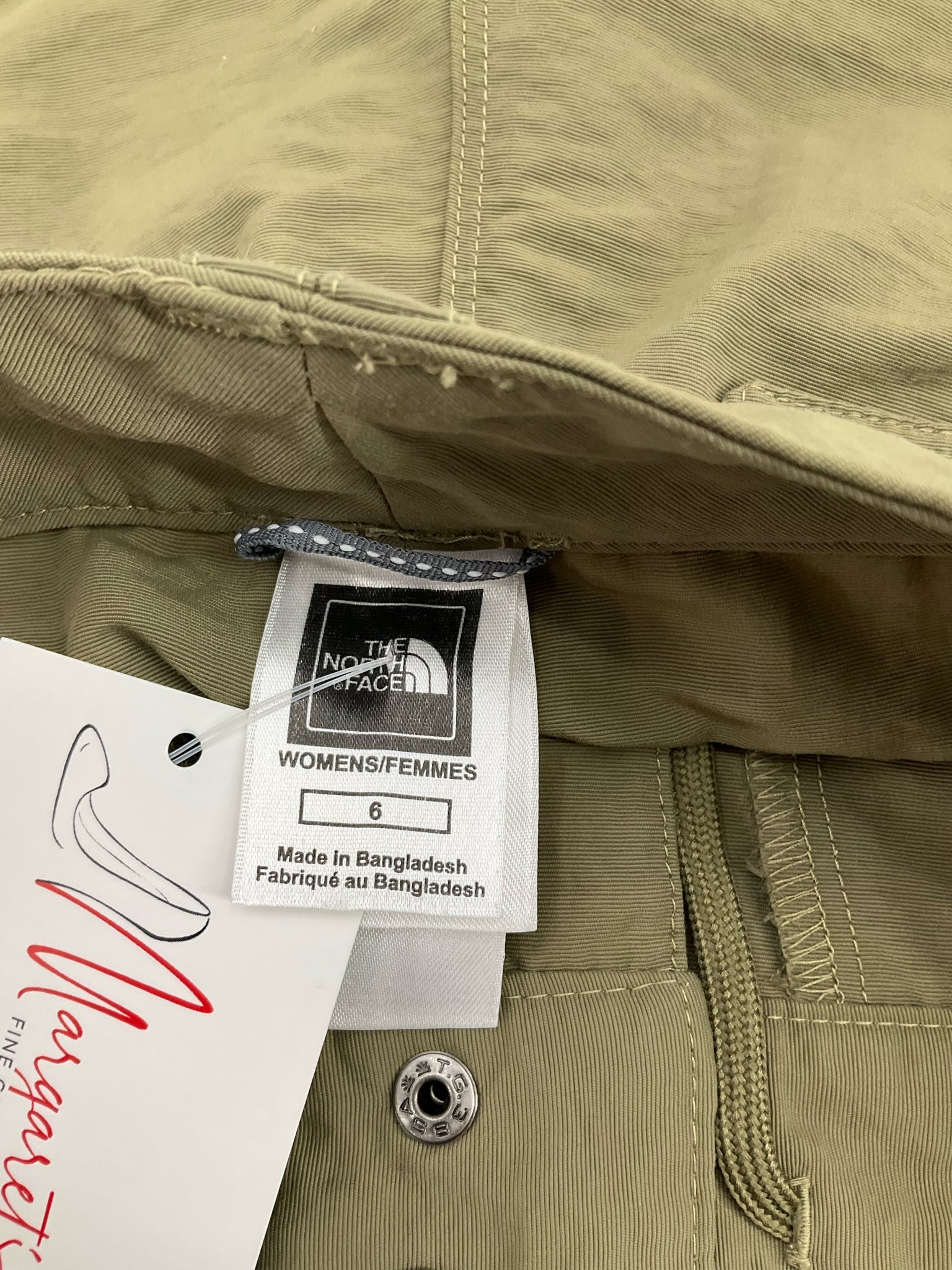 The North Face Olive Cargo Pre-Owned Ladies Shorts - Size 6