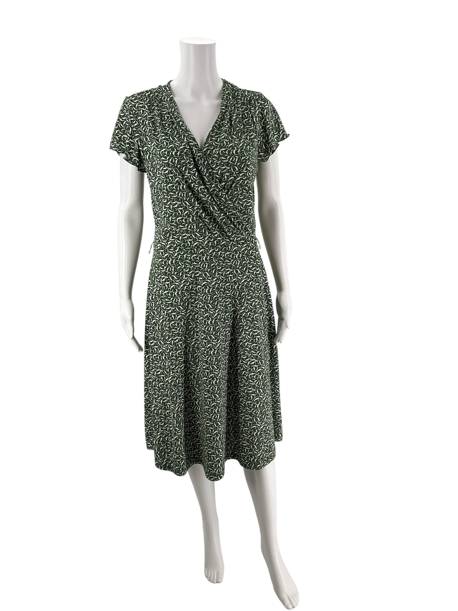 Charter Club Ivory/Green Print Pre-Owned Ladies Dress - Size 8