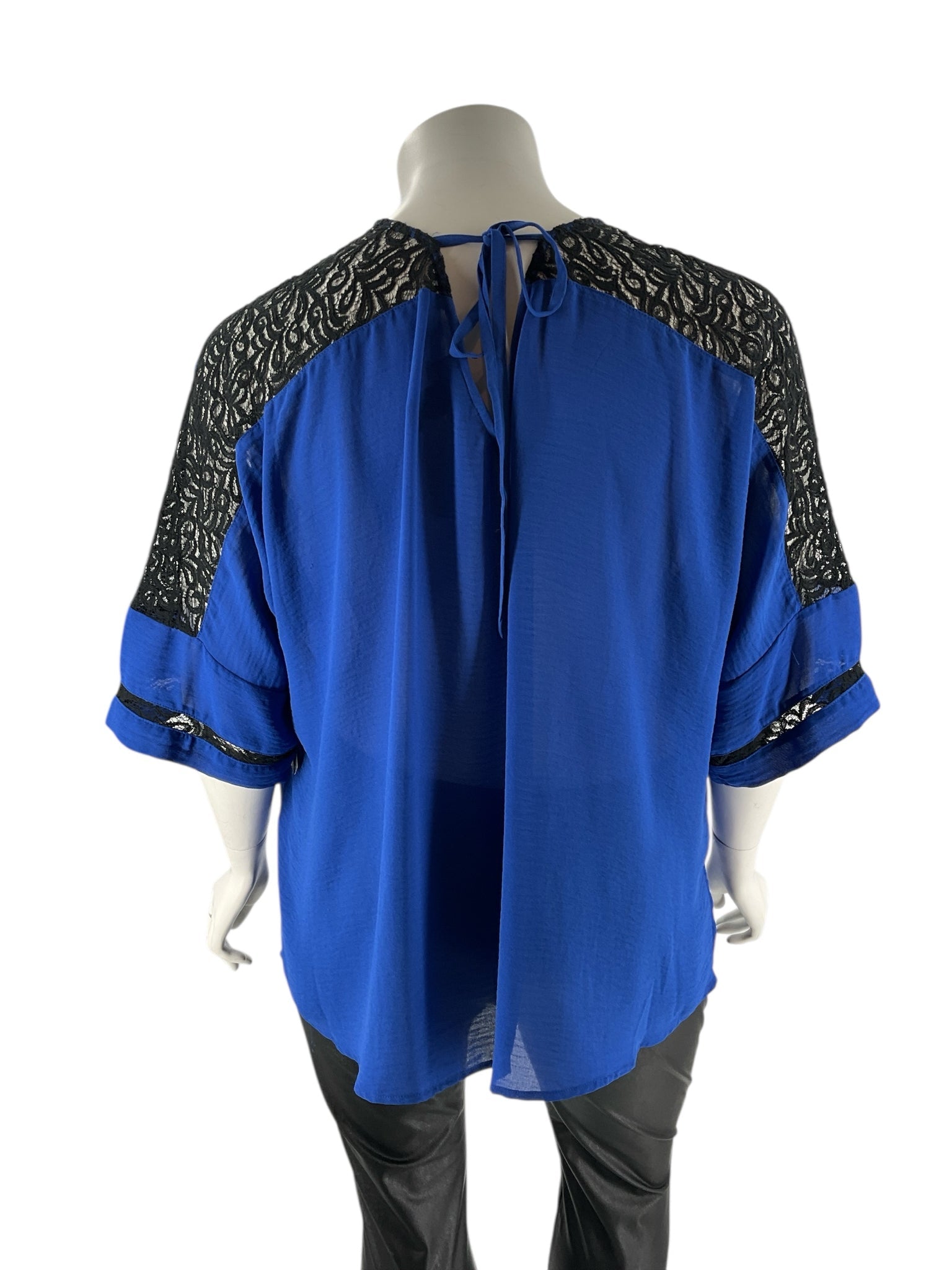Catherines Blue/Black Lace Pre-Owned Ladies Casual Top -  Size 1X