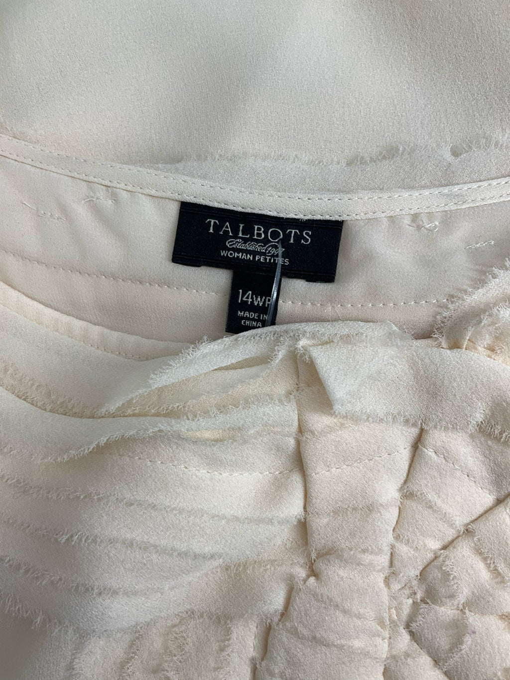 Talbots Cream Solid Pre-Owned Ladies Casual Top -  Size 14WP