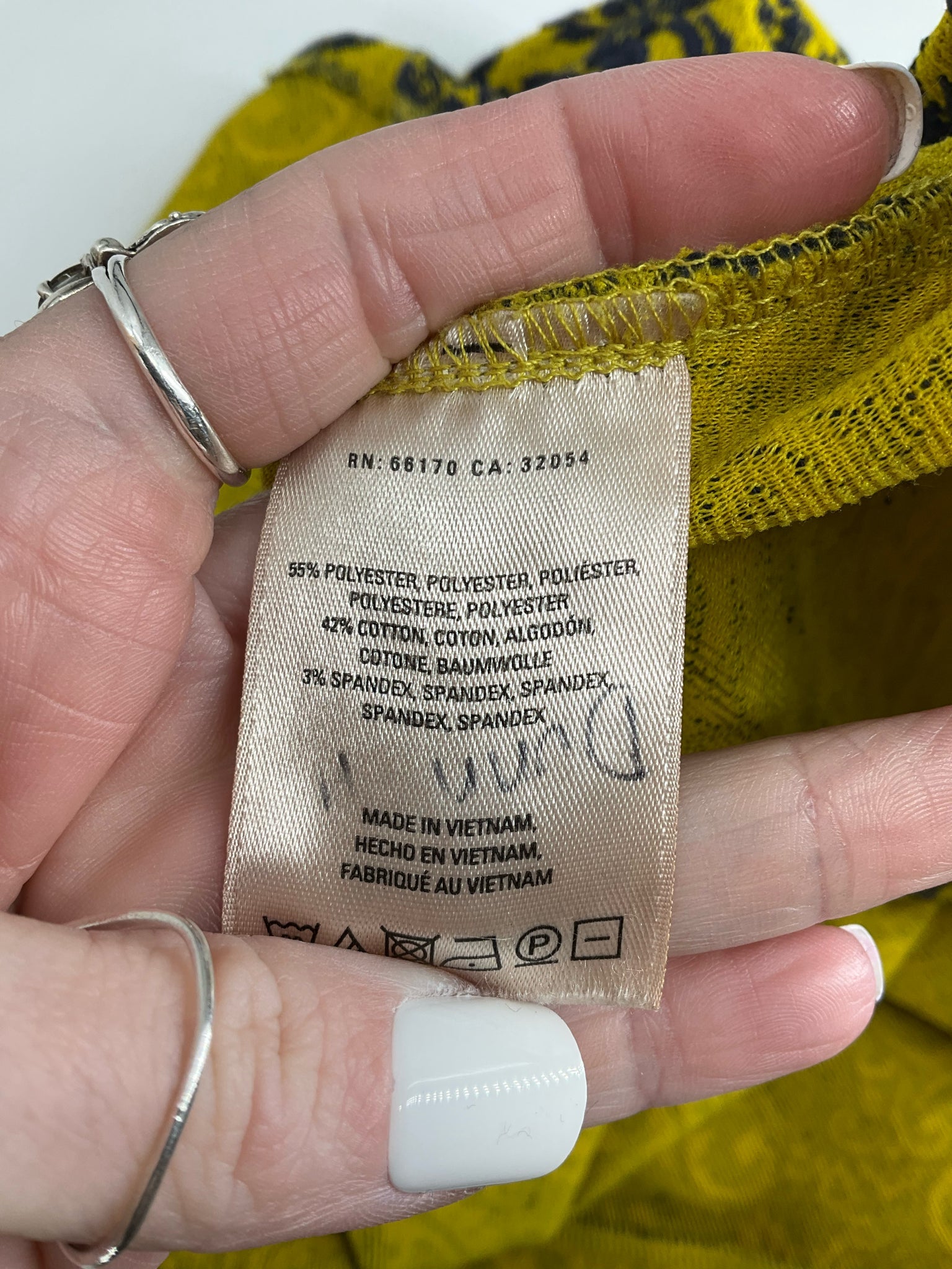 Maeve - Yellow/gray Paisley Pre-Owned Ladies Skirt - Size Medium