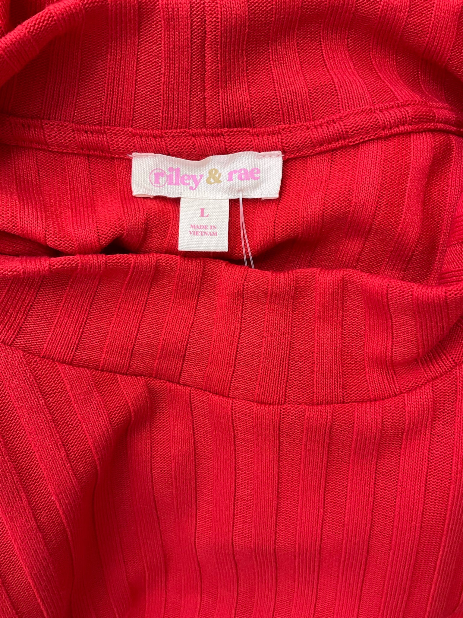 Riley & Rae Red Ribbed Pre-Owned Ladies Top - Size Large