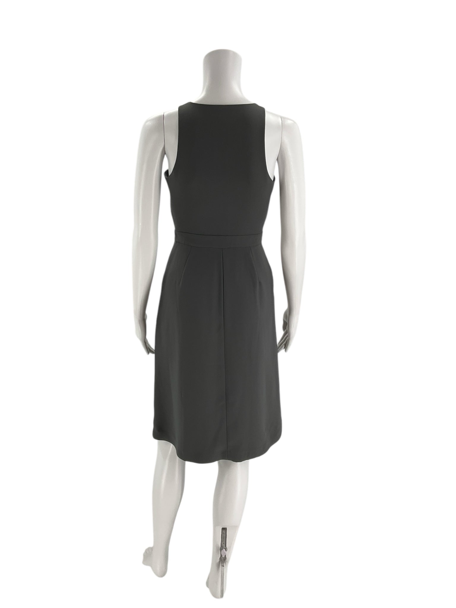 Banana Republic Gray Sold Pre-Owned Ladies Dress - Size 00 Petite - Margaret’s Fine Consignment