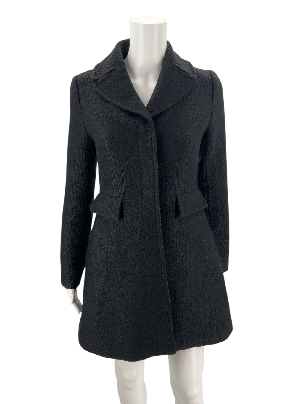 Banana Republic Black Textured Wool-Blend Coat – Size XS with front view showing tailored fit and flap pockets, ideal for stylish winter wear.