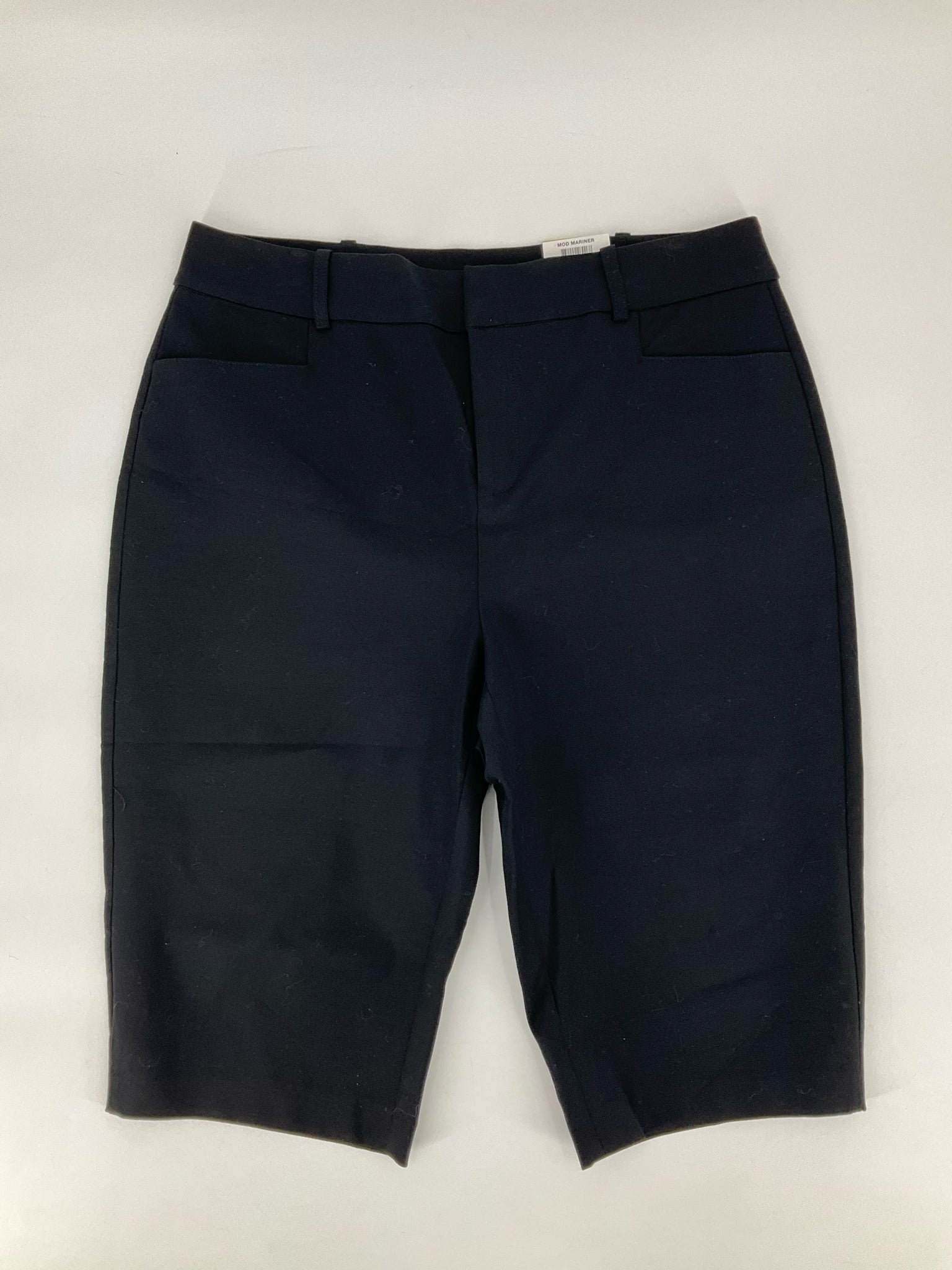 INC Black Solid Pre-Owned Ladies New With Tags Shorts - Size 14