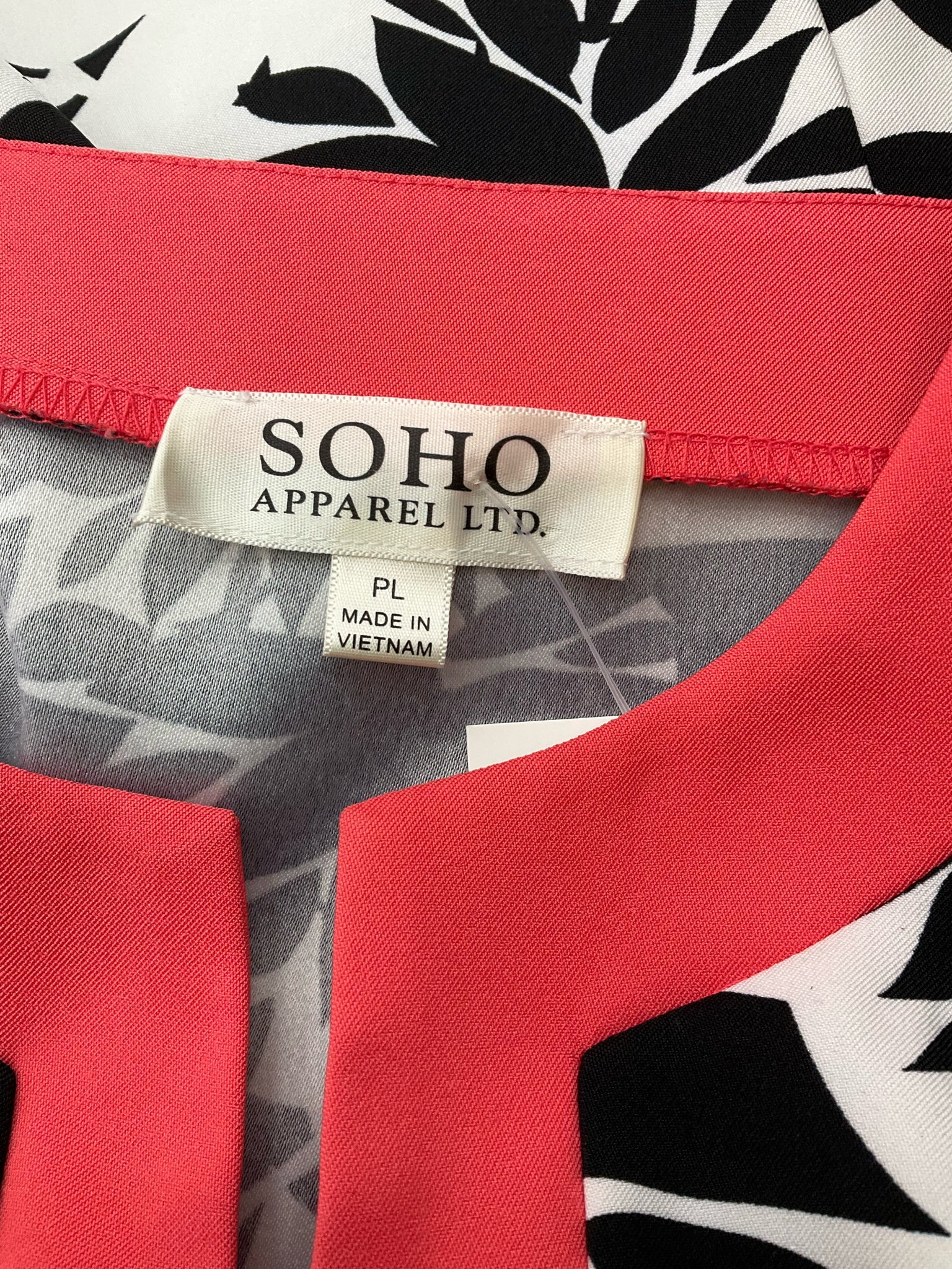 Soho White/Black/Coral Floral Pre-Owned Ladies Dress - Size Large Petite