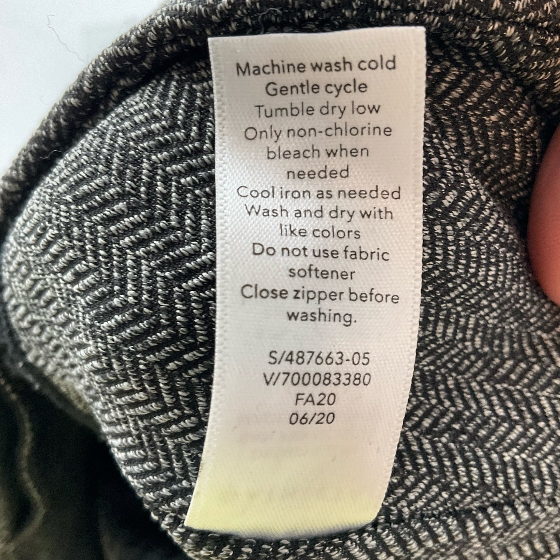 Athleta Gray Pre-Owned Ladies Pants -  Size XXS