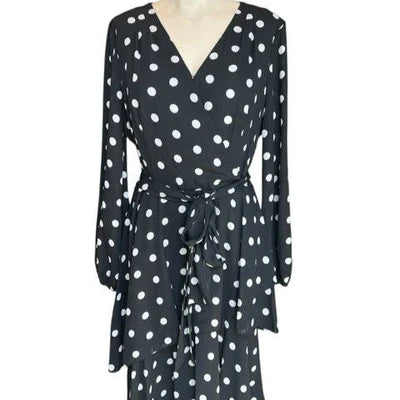 Tahari Black/White Polka Dot Pre-Owned Ladies Dress - Size 8