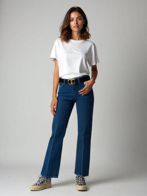 Loft Jeans Size 0 - Blue Solid gently used denim styled with white tee and sneakers, offering timeless style and flattering fit.