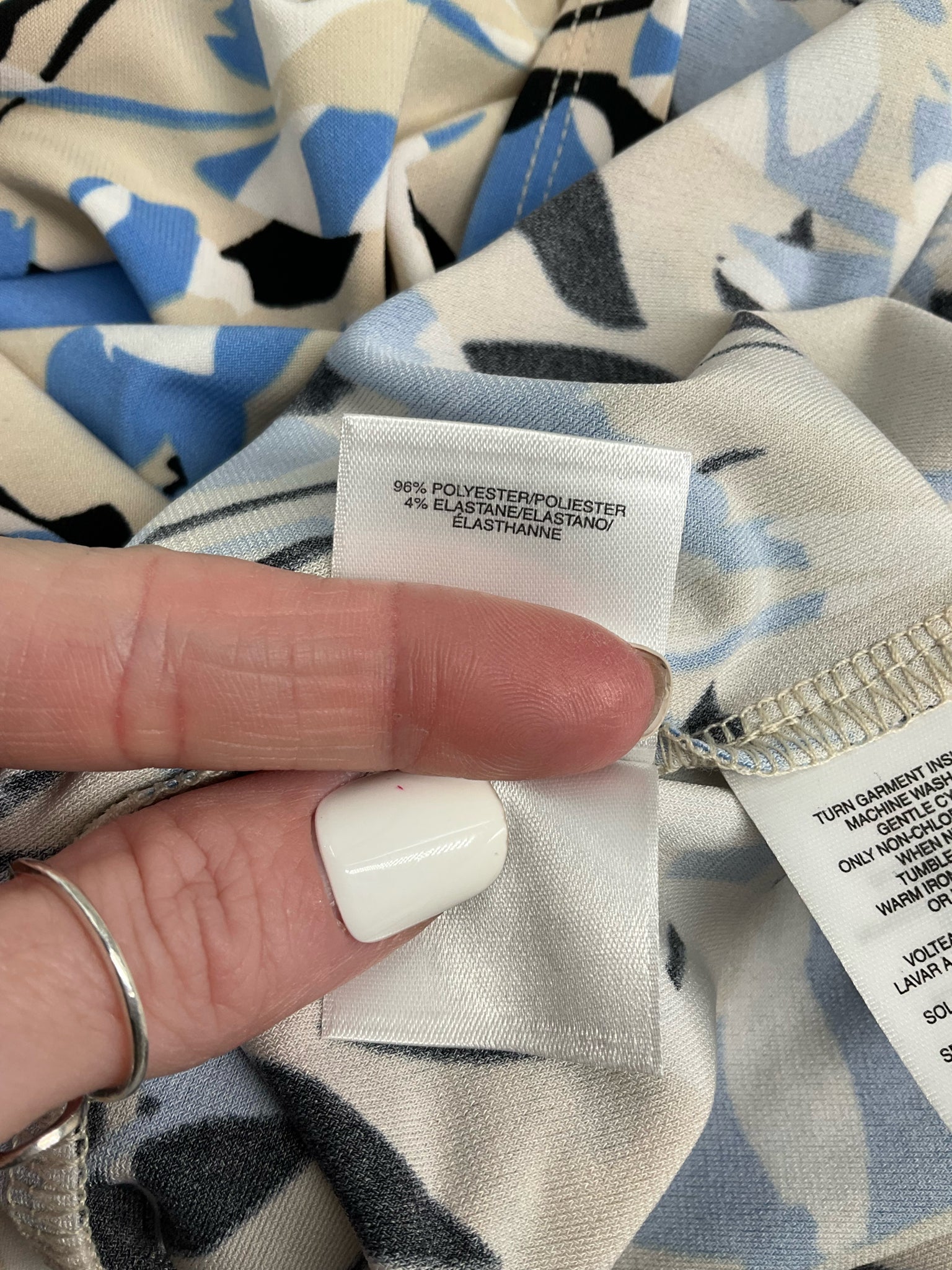 Kasper Beige/Blue/Black/White Floral Pre-Owned Ladies Sleeveless Top - Size 1X